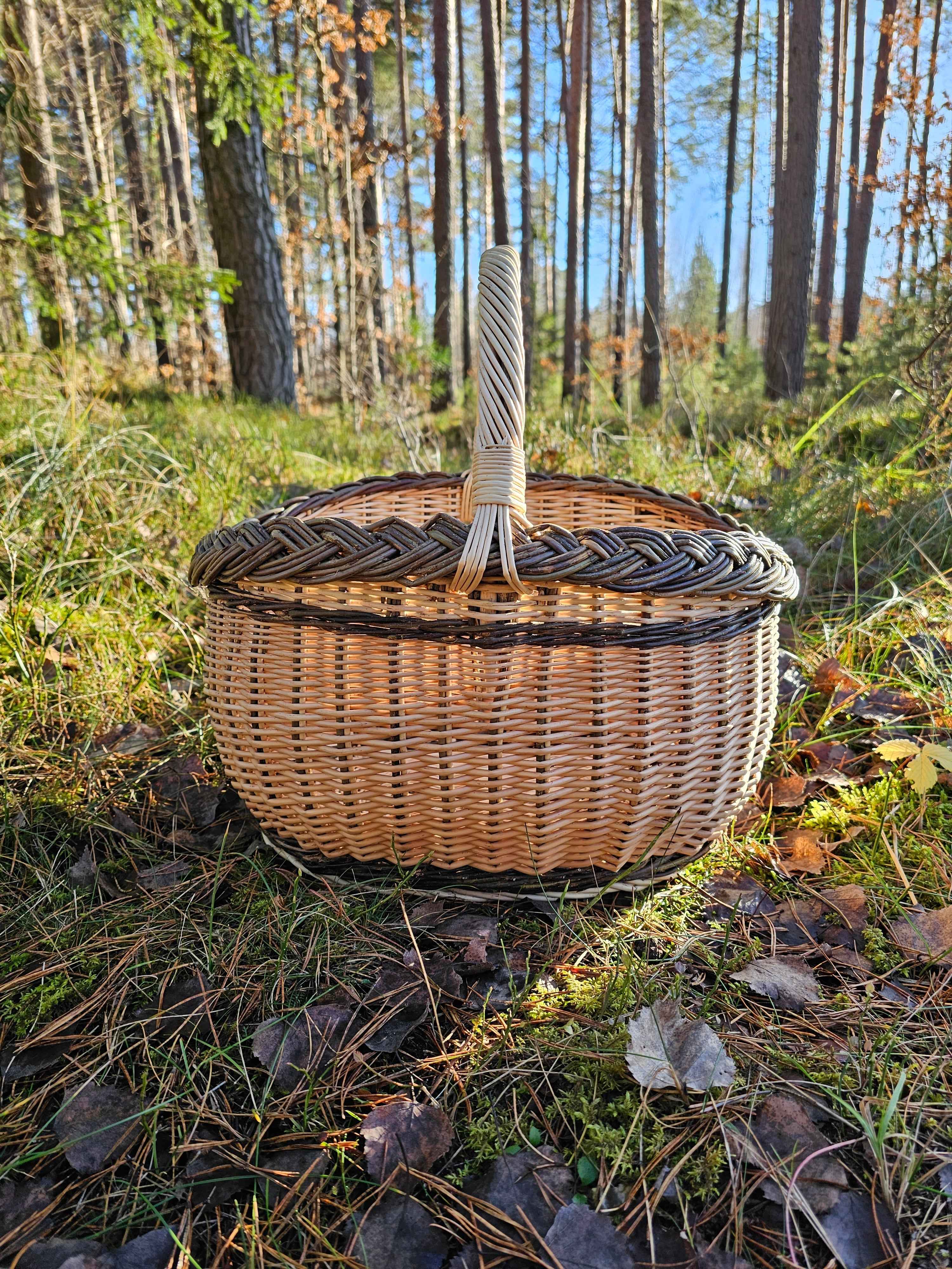 Turgaus pintinė su ažūriniu pynimu — vytelių pintinė, 14 nuotrauka