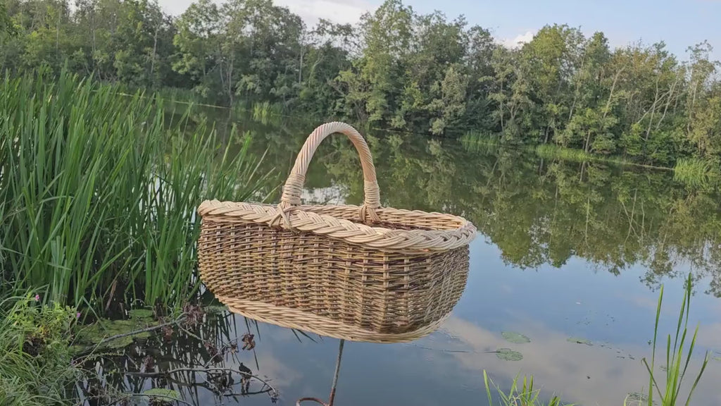 Shallow Willow Garden Trug video 2