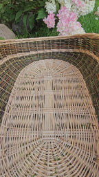 Ypač didelis gluosnio krepšelis – rankomis austas dviejų spalvų kaimiškas derliaus krepšelis