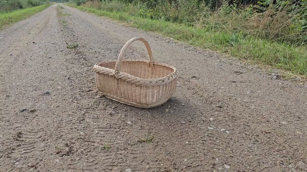 Shallow Willow Garden Trug video