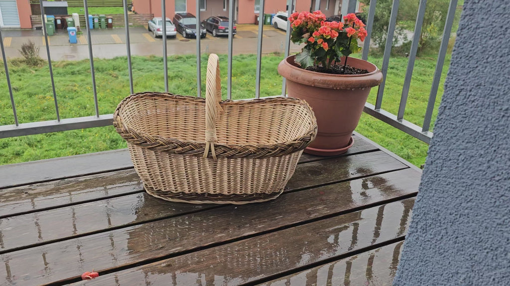 Extra Large Willow Basket — product video