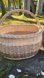 Apple Harvest Basket with Handle