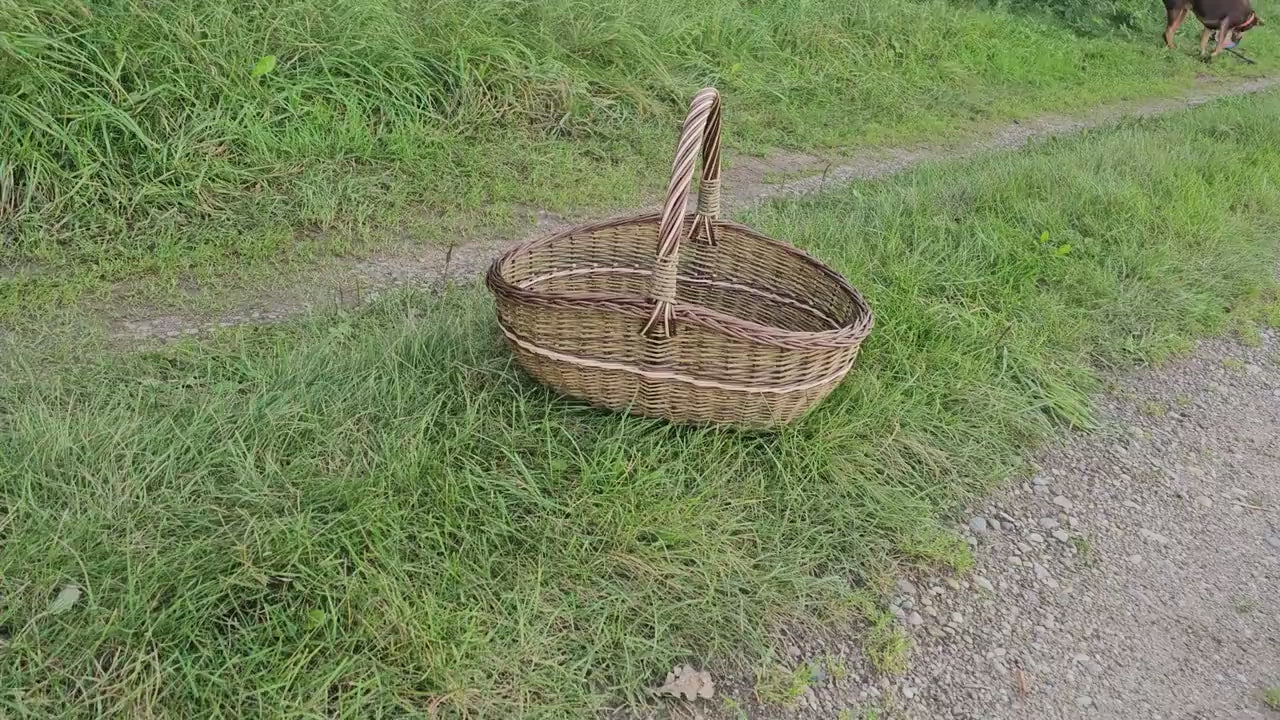 Large Oval Willow Trug video 2