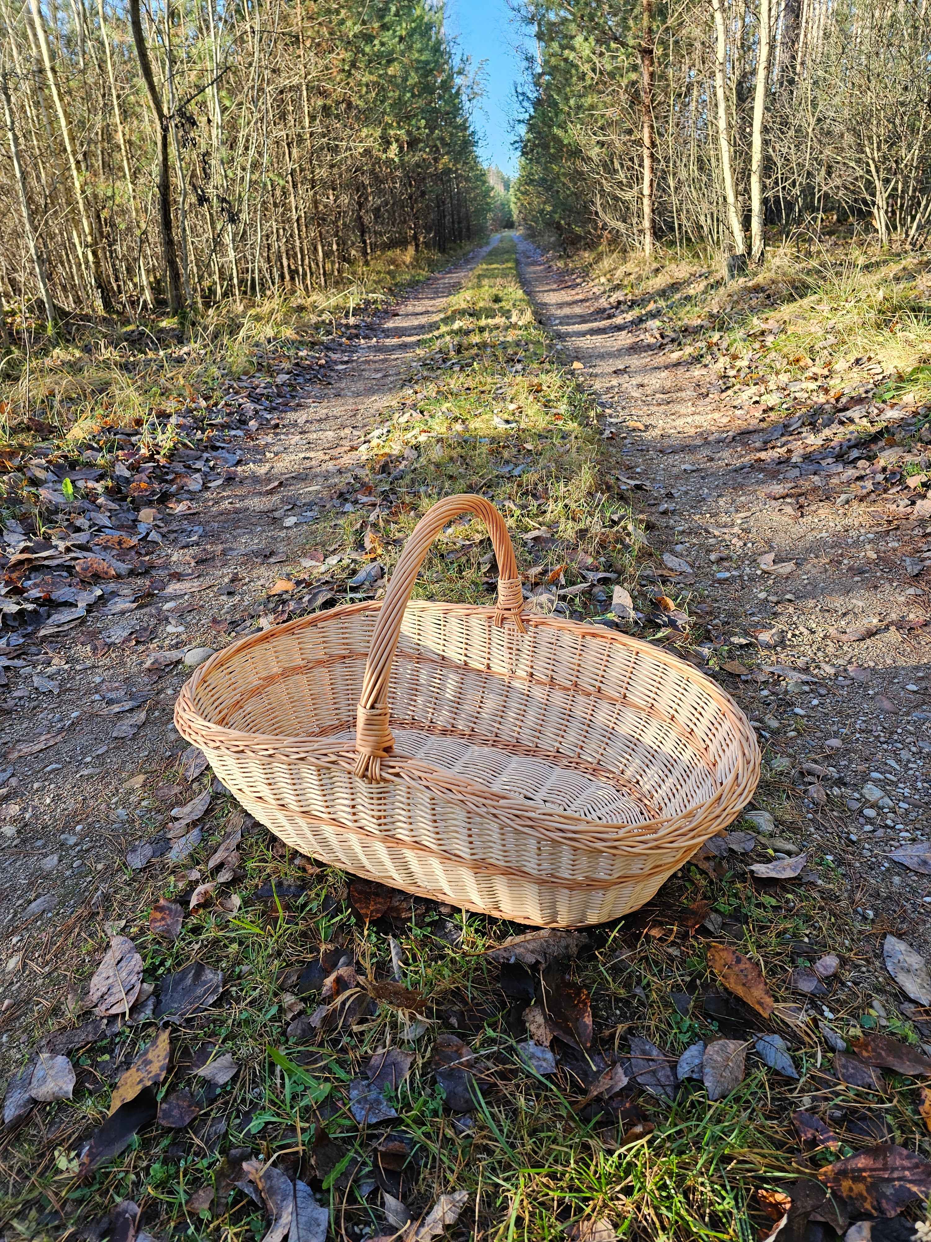 Ypač didelė pintinė su rausvu apvadu — vytelių pintinė, 6 nuotrauka
