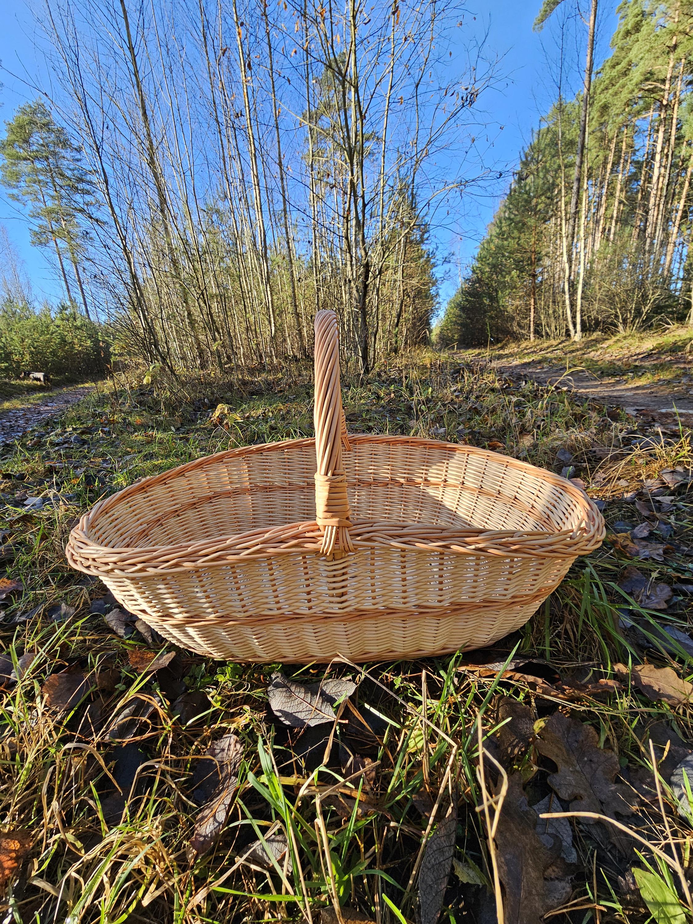 Ypač didelė pintinė su rausvu apvadu — vytelių pintinė, 8 nuotrauka