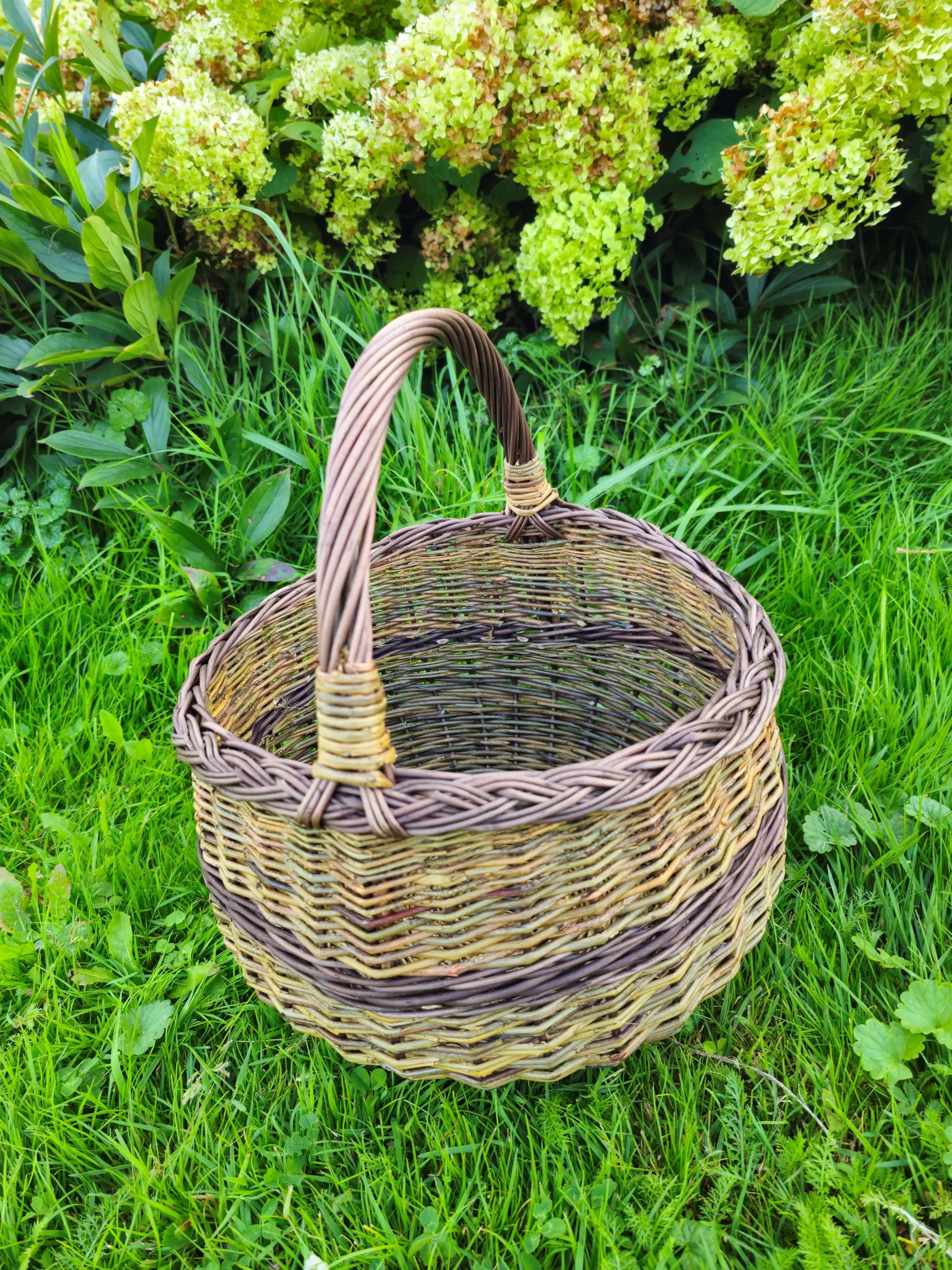 Round Wicker Basket – Handwoven Willow Foraging Basket With Airflow Design - NaturelyWoven