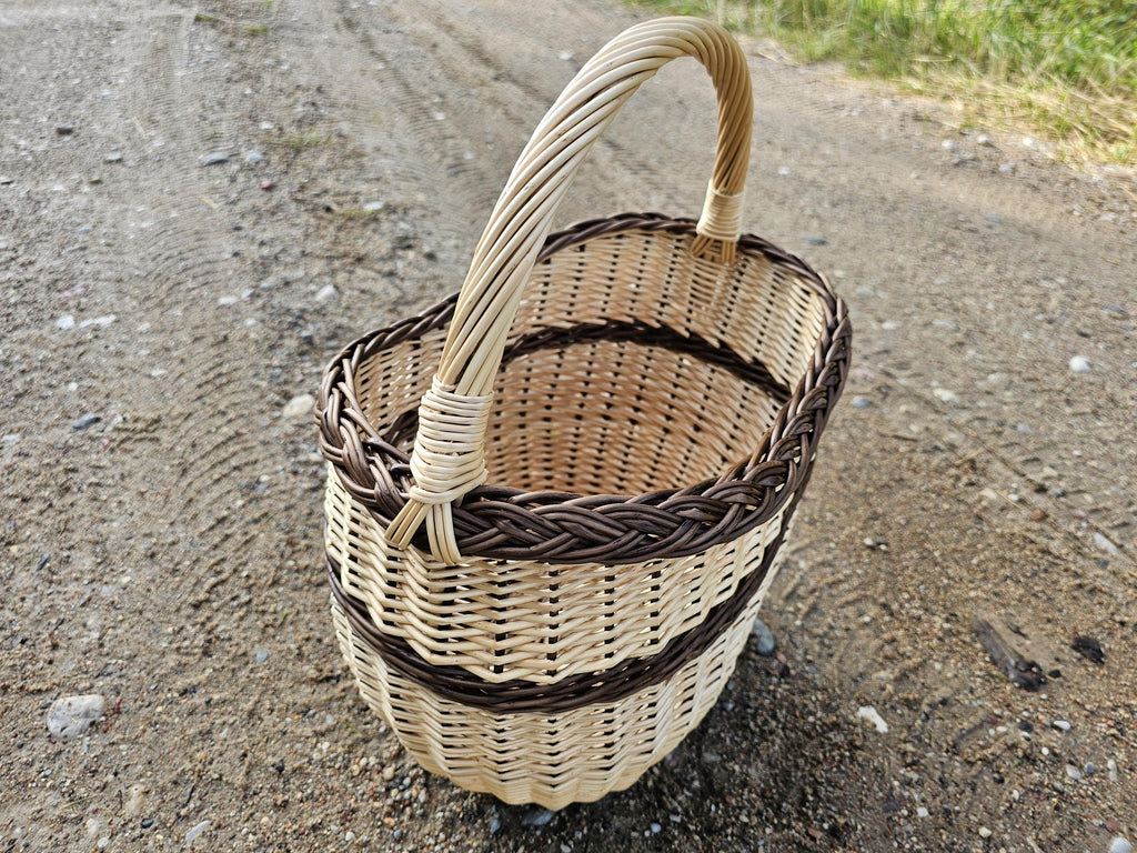 Aukšta turgaus pintinė su rankena — vytelių pintinė, 10 nuotrauka