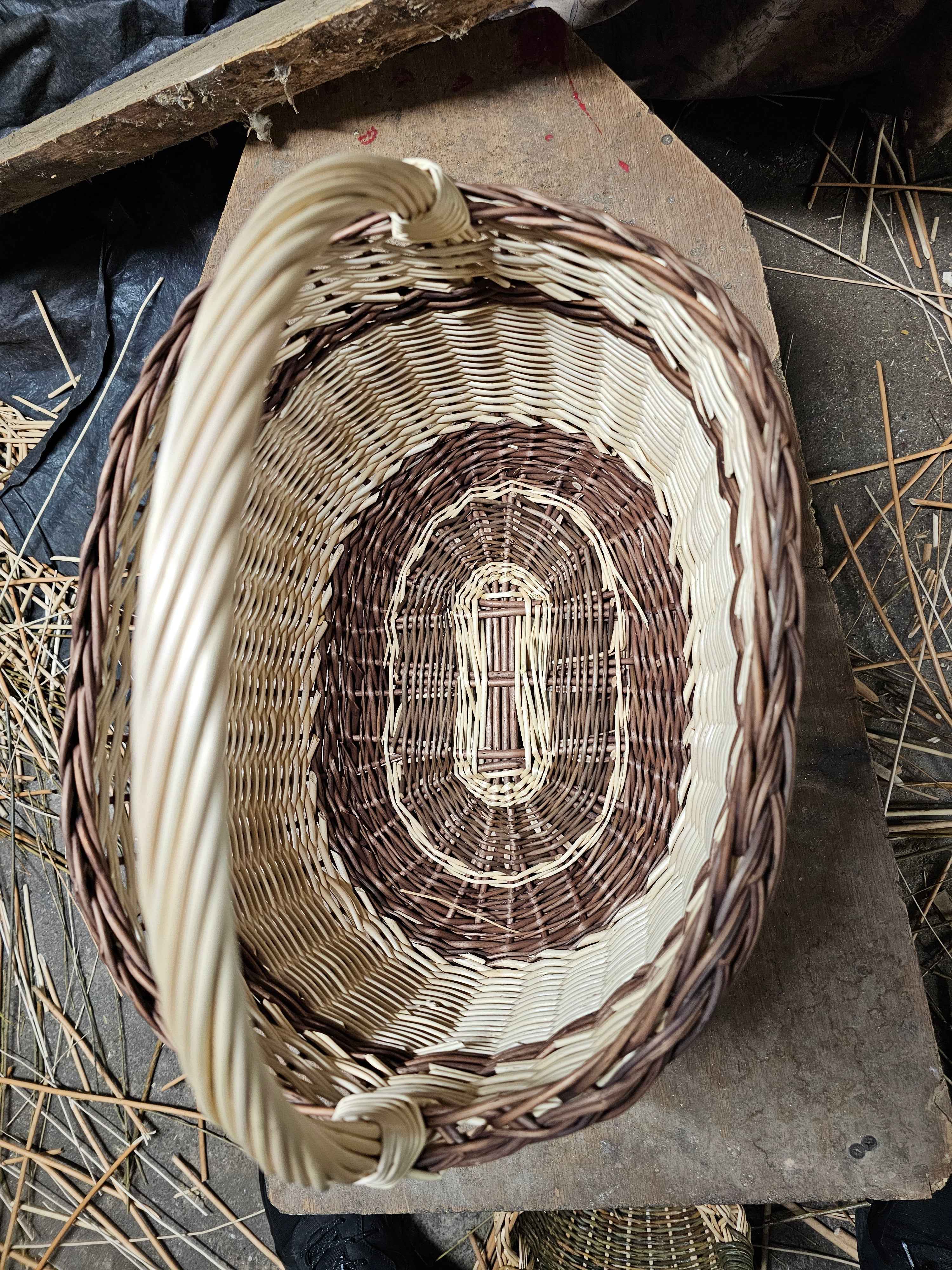 Wicker basket 050b - NaturelyWoven wicker - handmade