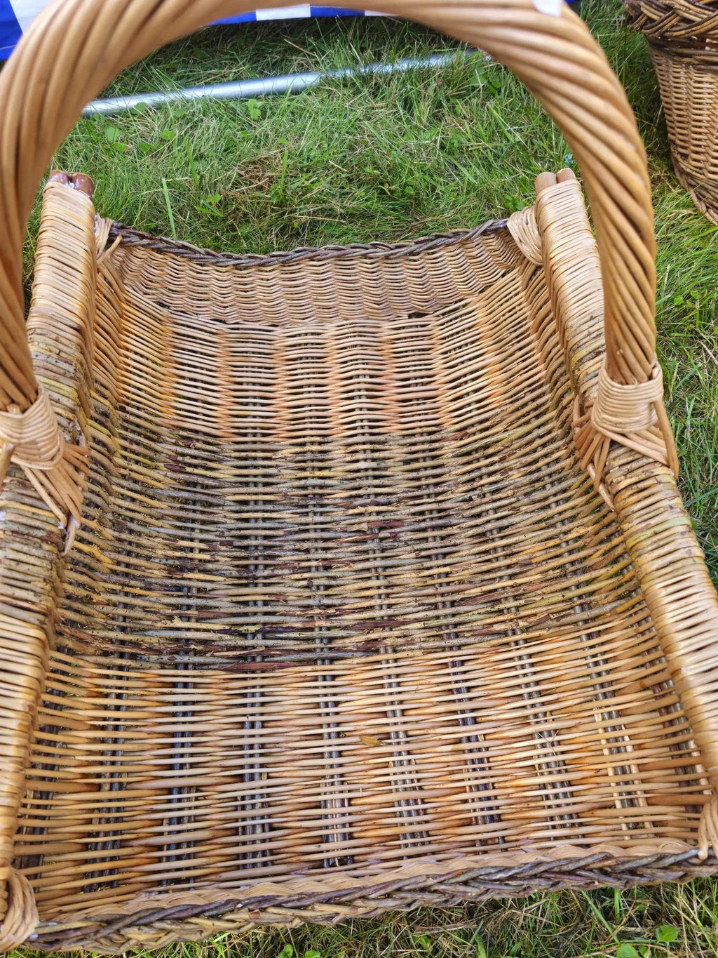 Wicker basket 011r - NaturelyWoven wicker - handmade