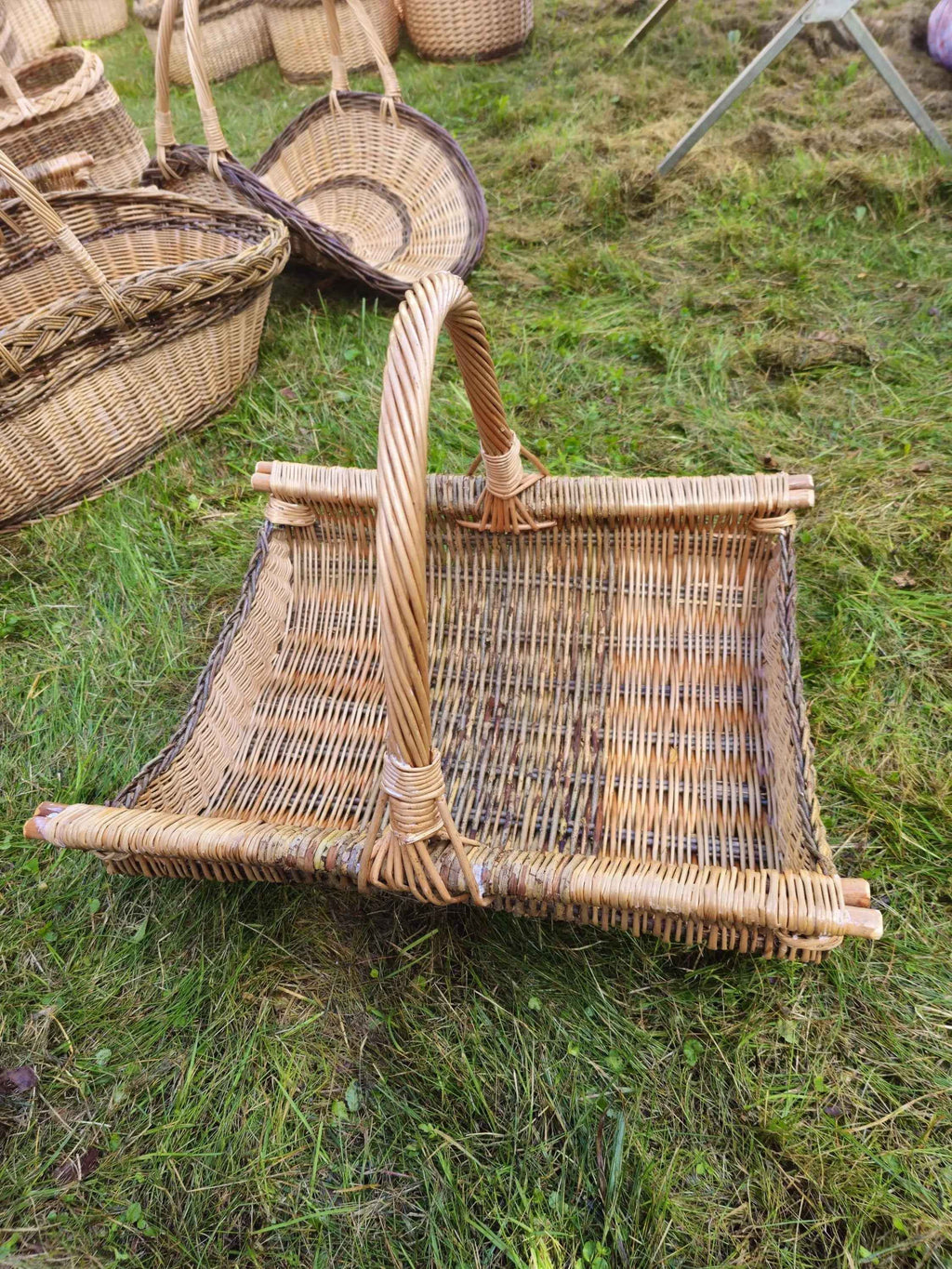 Wicker basket 011r - NaturelyWoven wicker - handmade