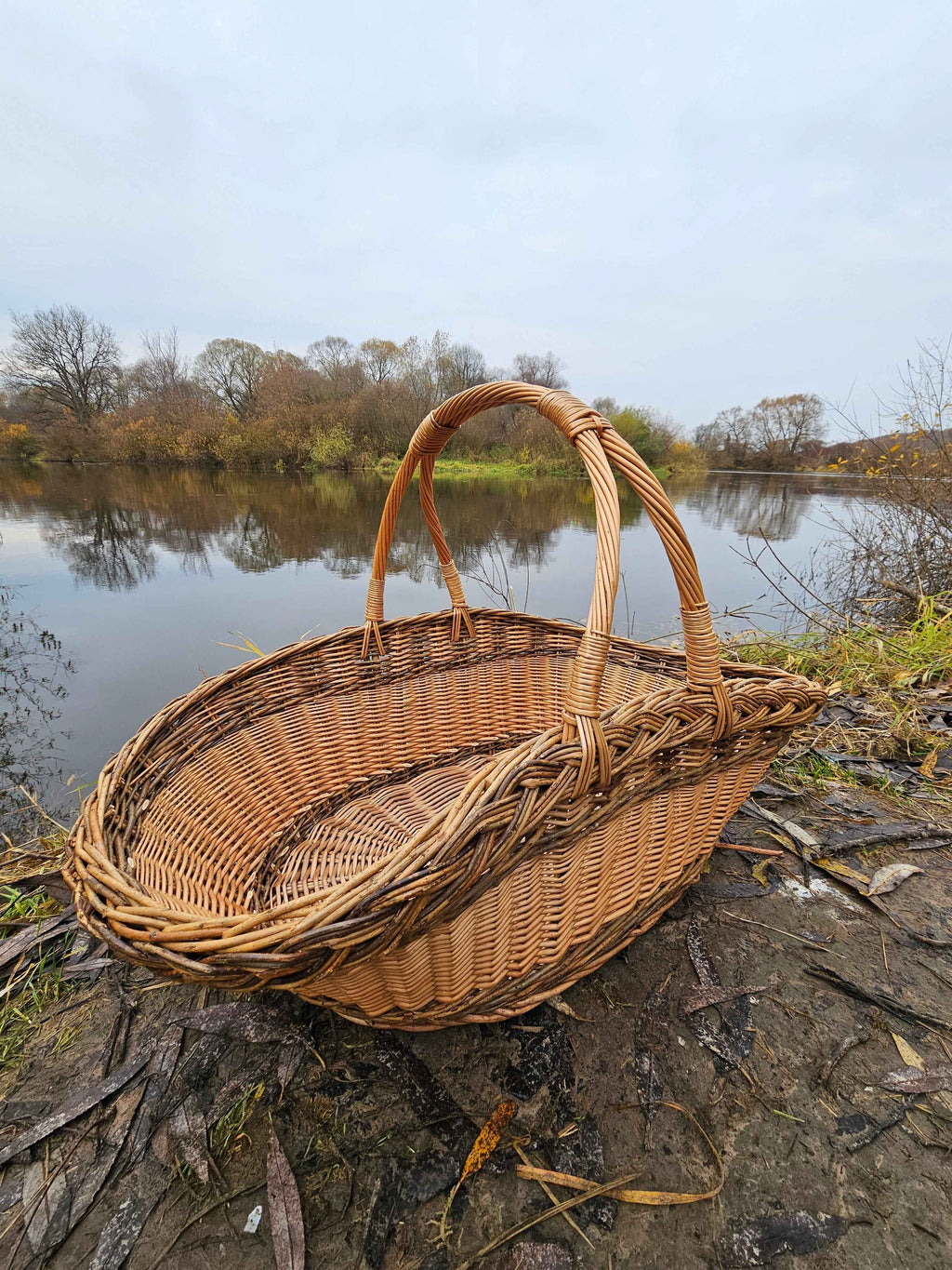 Wicker basket 031r - NaturelyWoven wicker - handmade
