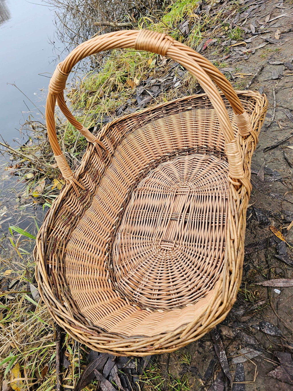 Wicker basket 031r - NaturelyWoven wicker - handmade