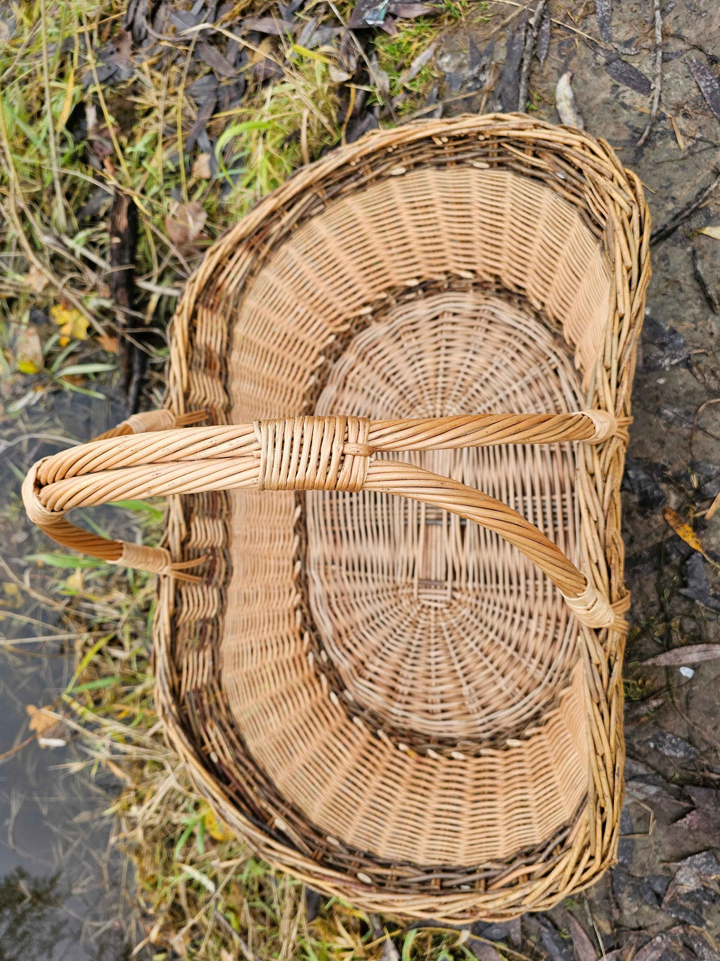 Wicker basket 031r - NaturelyWoven wicker - handmade