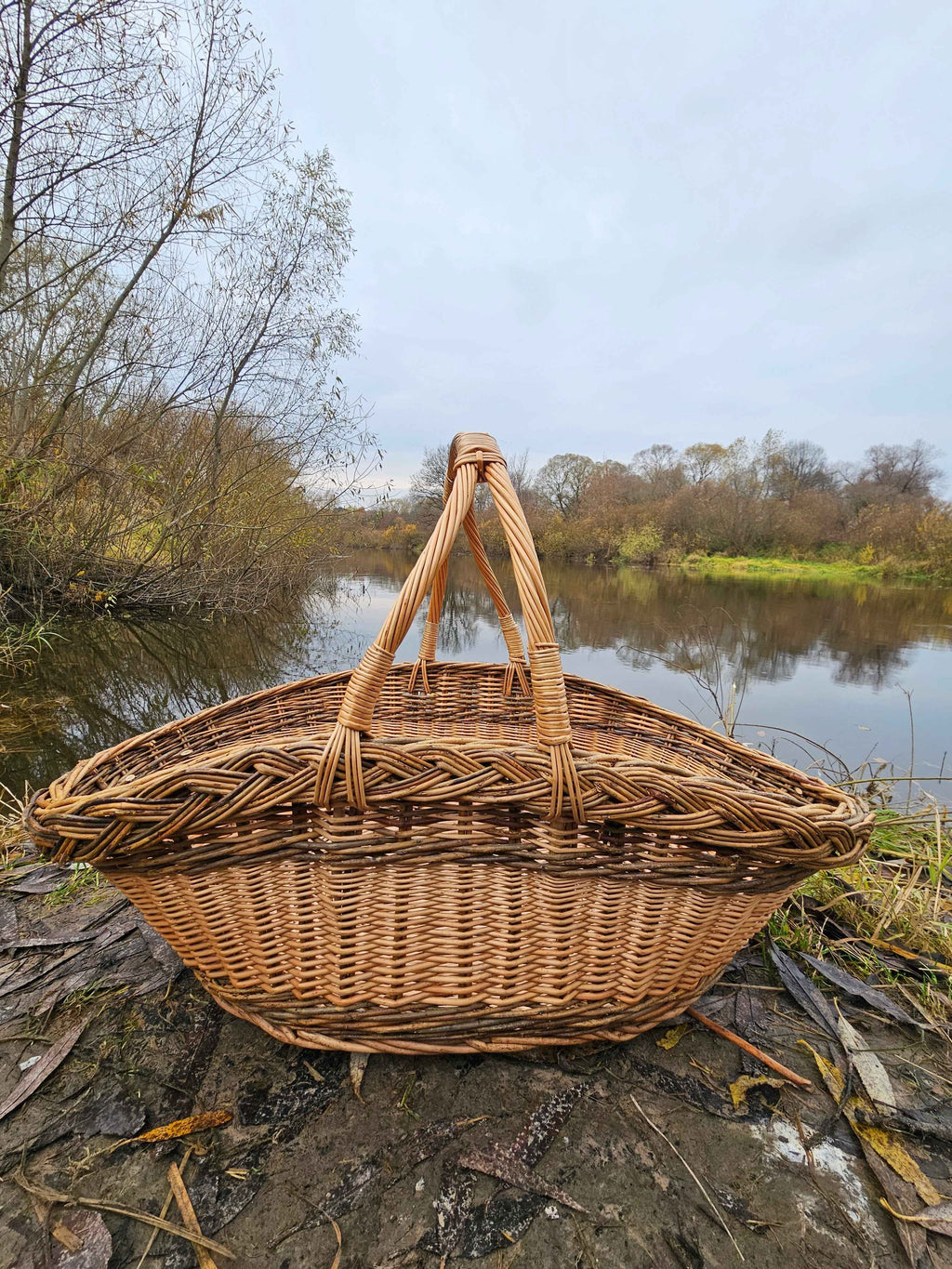 Wicker basket 031r - NaturelyWoven wicker - handmade