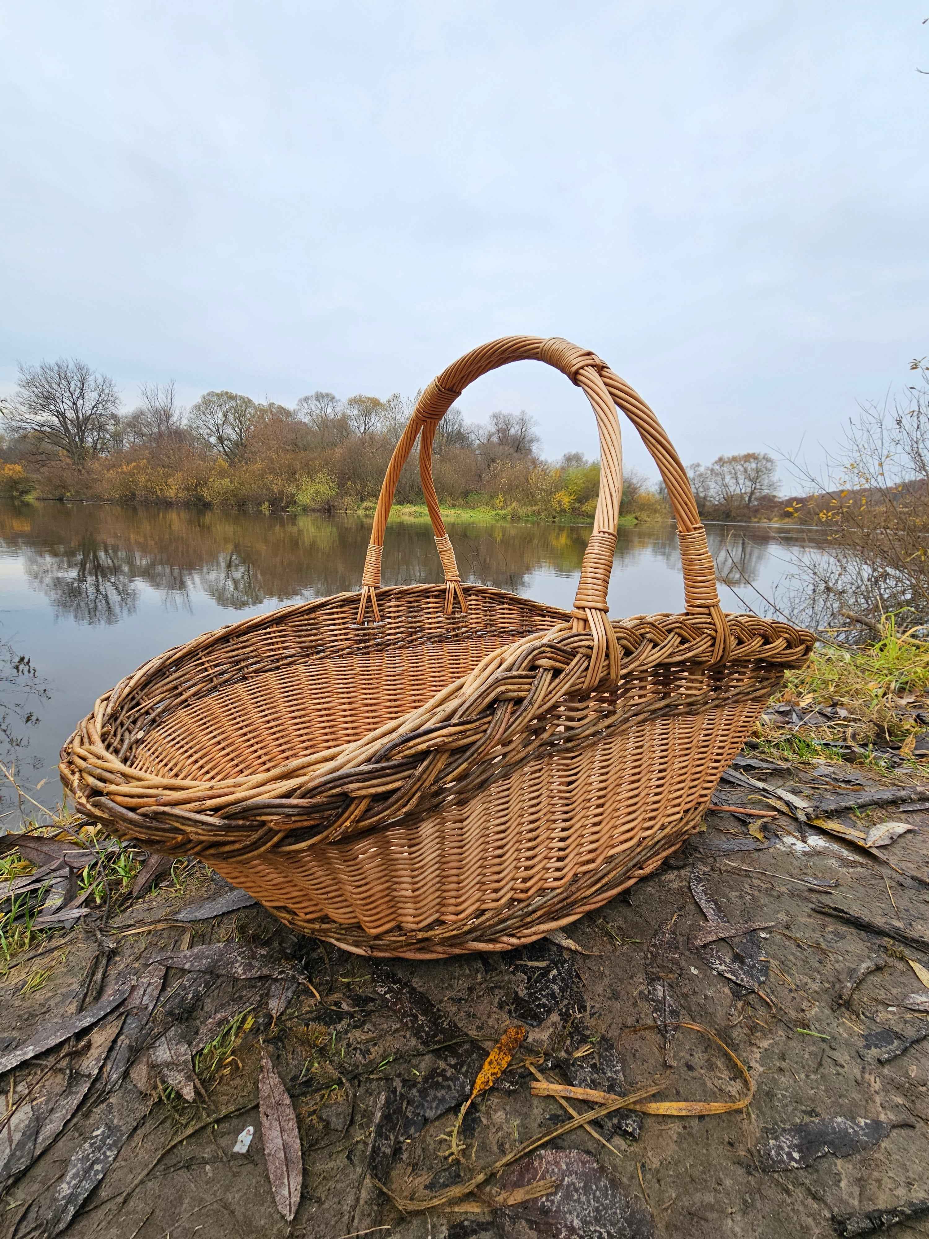 Wicker basket 031r - NaturelyWoven wicker - handmade
