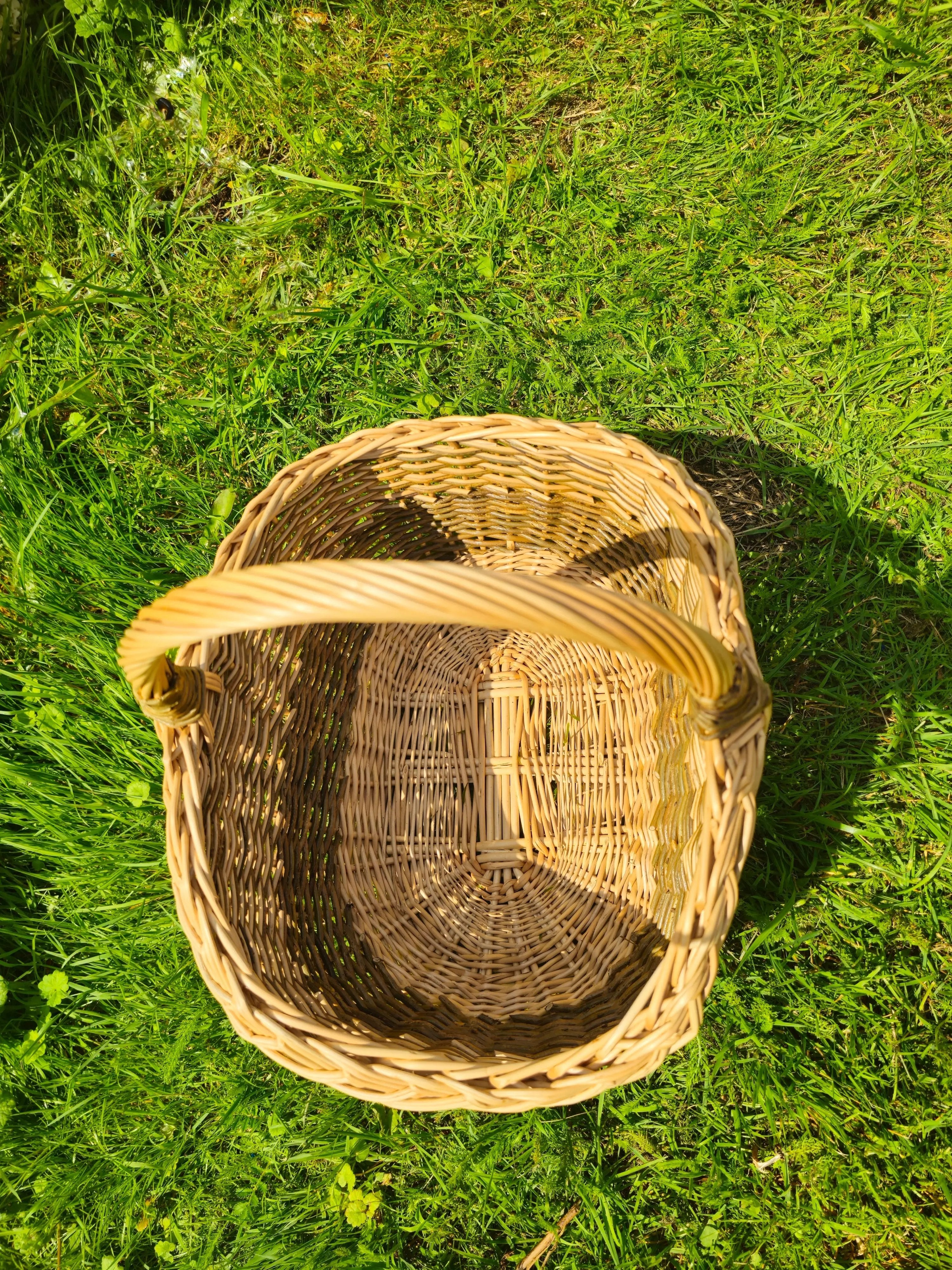 Small wicker basket 0051 - NaturelyWoven