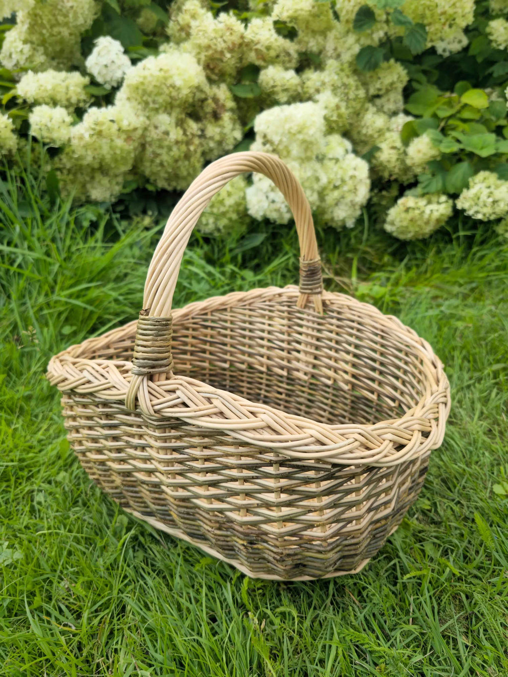Small wicker basket 051b - NaturelyWoven wicker - handmade