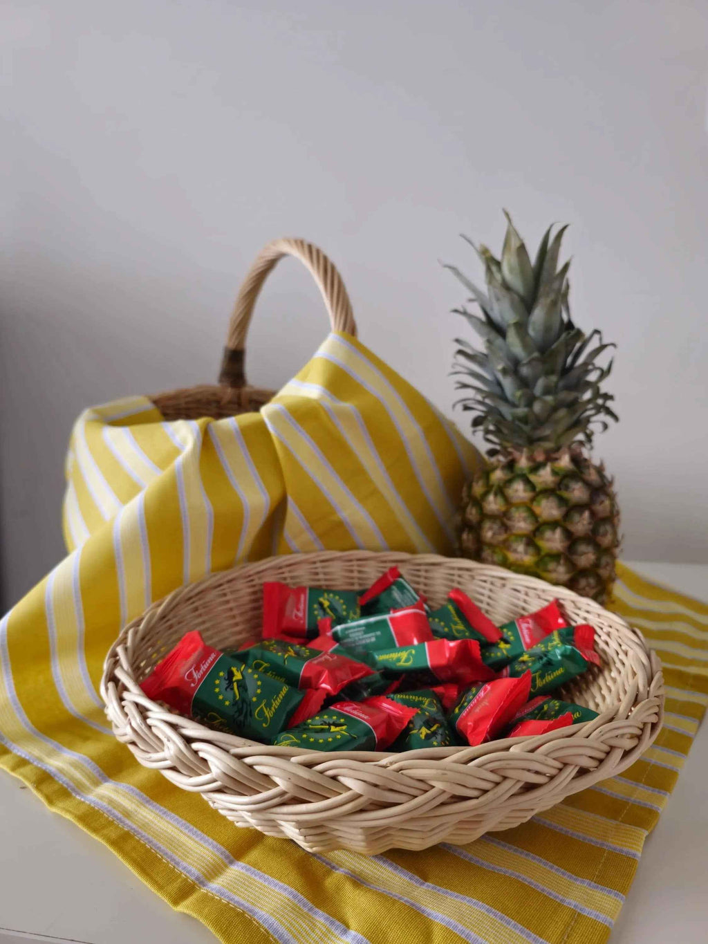 Wicker plate 044b - NaturelyWoven wicker - handmade