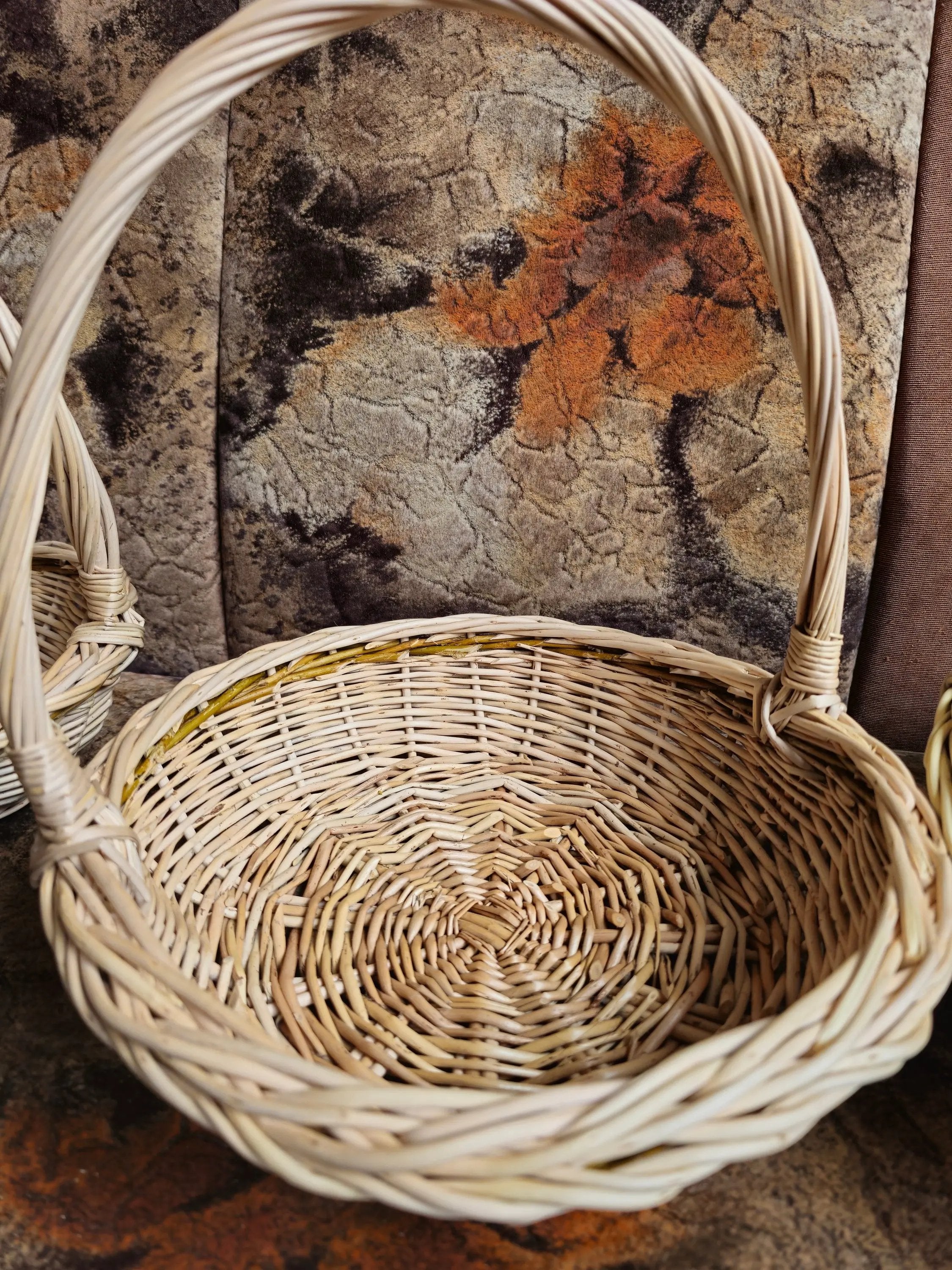 Shallow Wicker Basket With Handle – Handwoven Willow Basket For Small Harvests - NaturelyWoven
