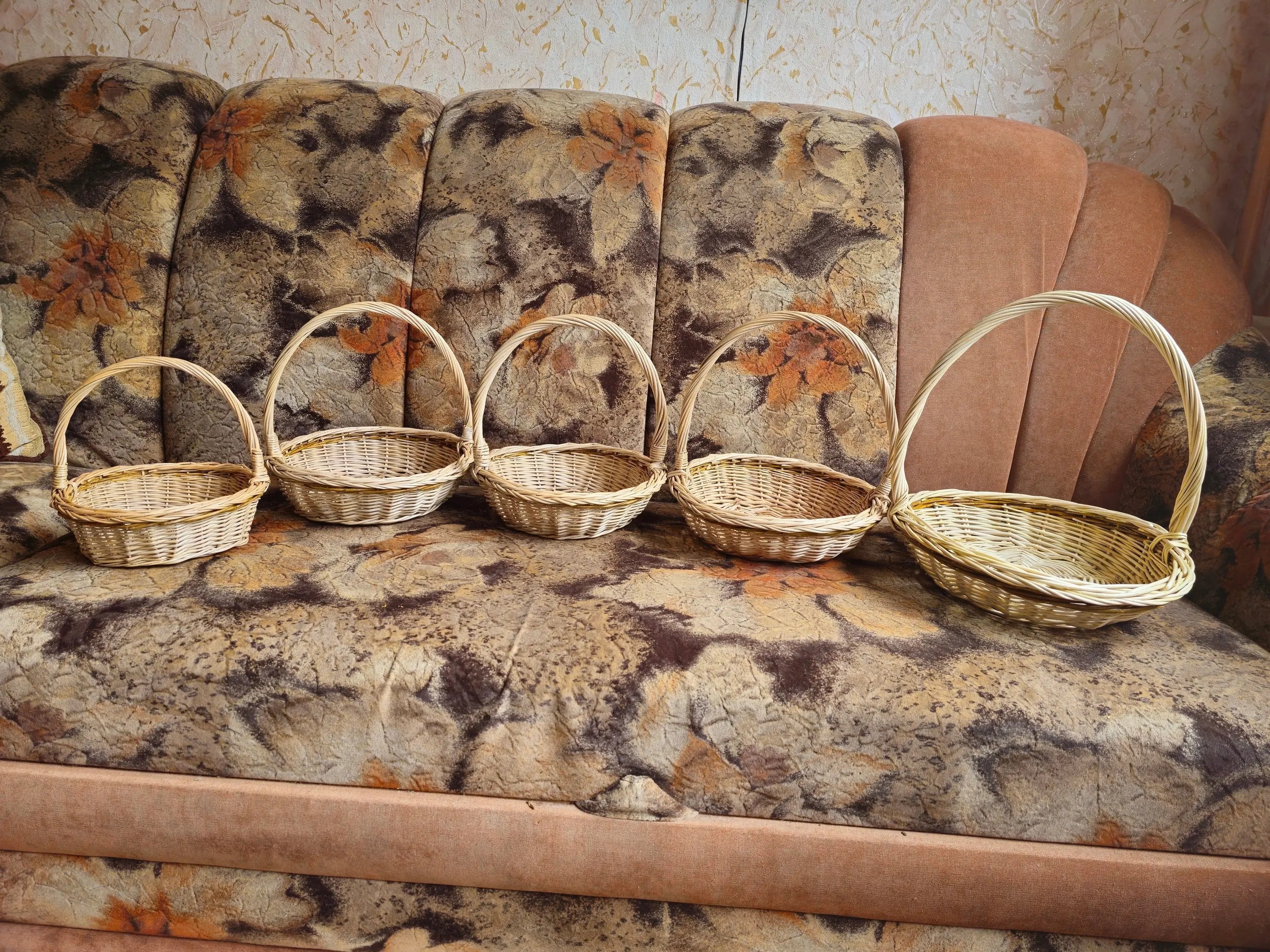 Shallow Wicker Basket With Handle – Handwoven Willow Basket For Small Harvests - NaturelyWoven