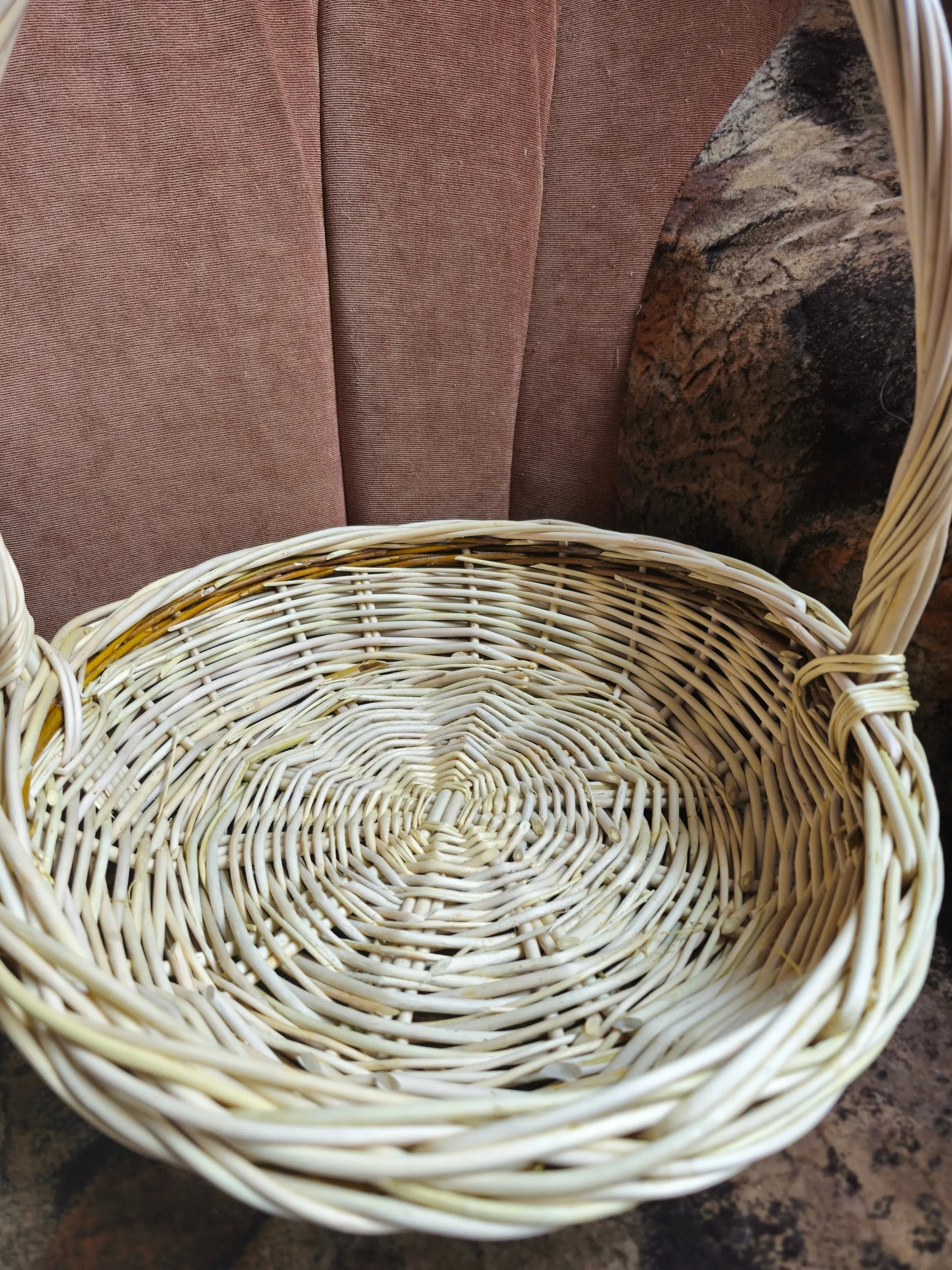Shallow Wicker Basket With Handle – Handwoven Willow Basket For Small Harvests - NaturelyWoven