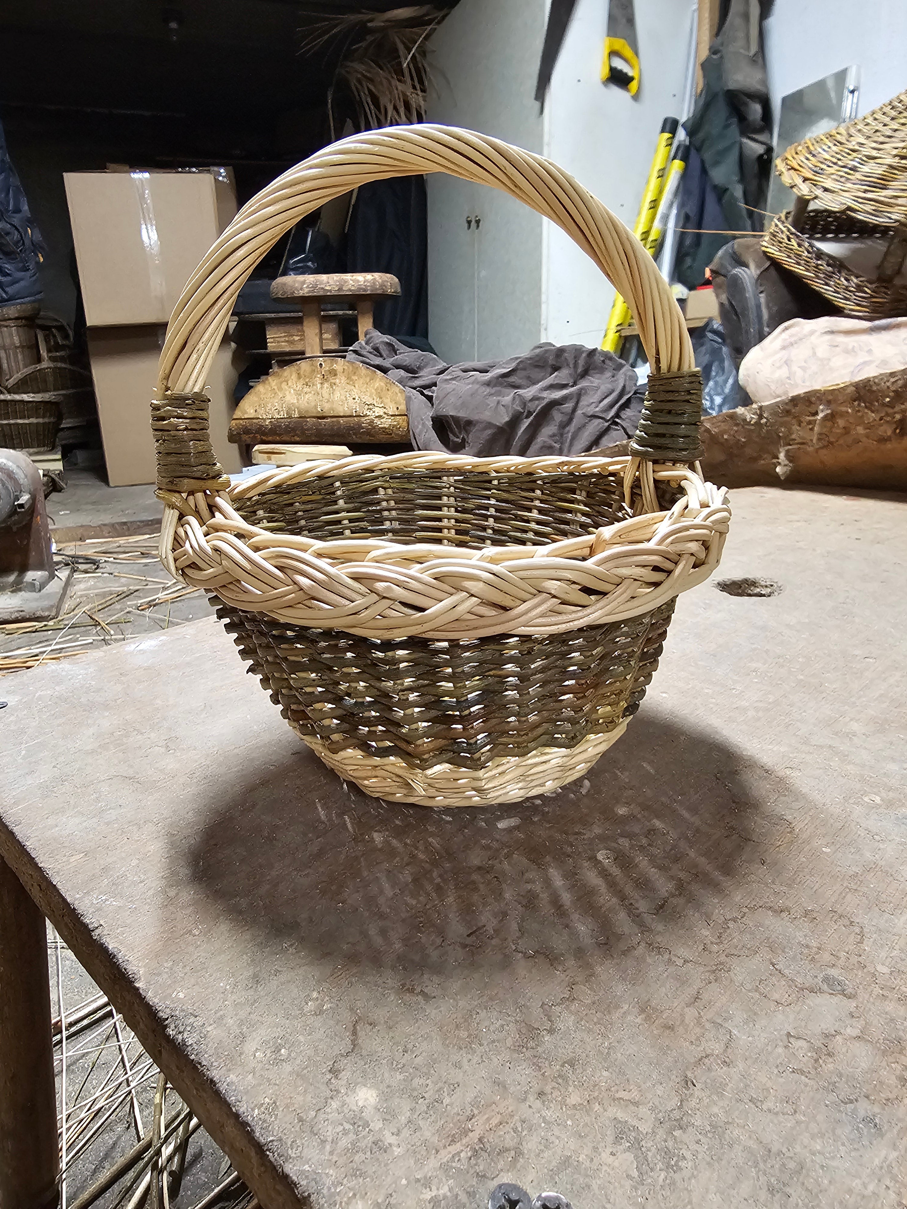 Small wicker basket 0042 - NaturelyWoven