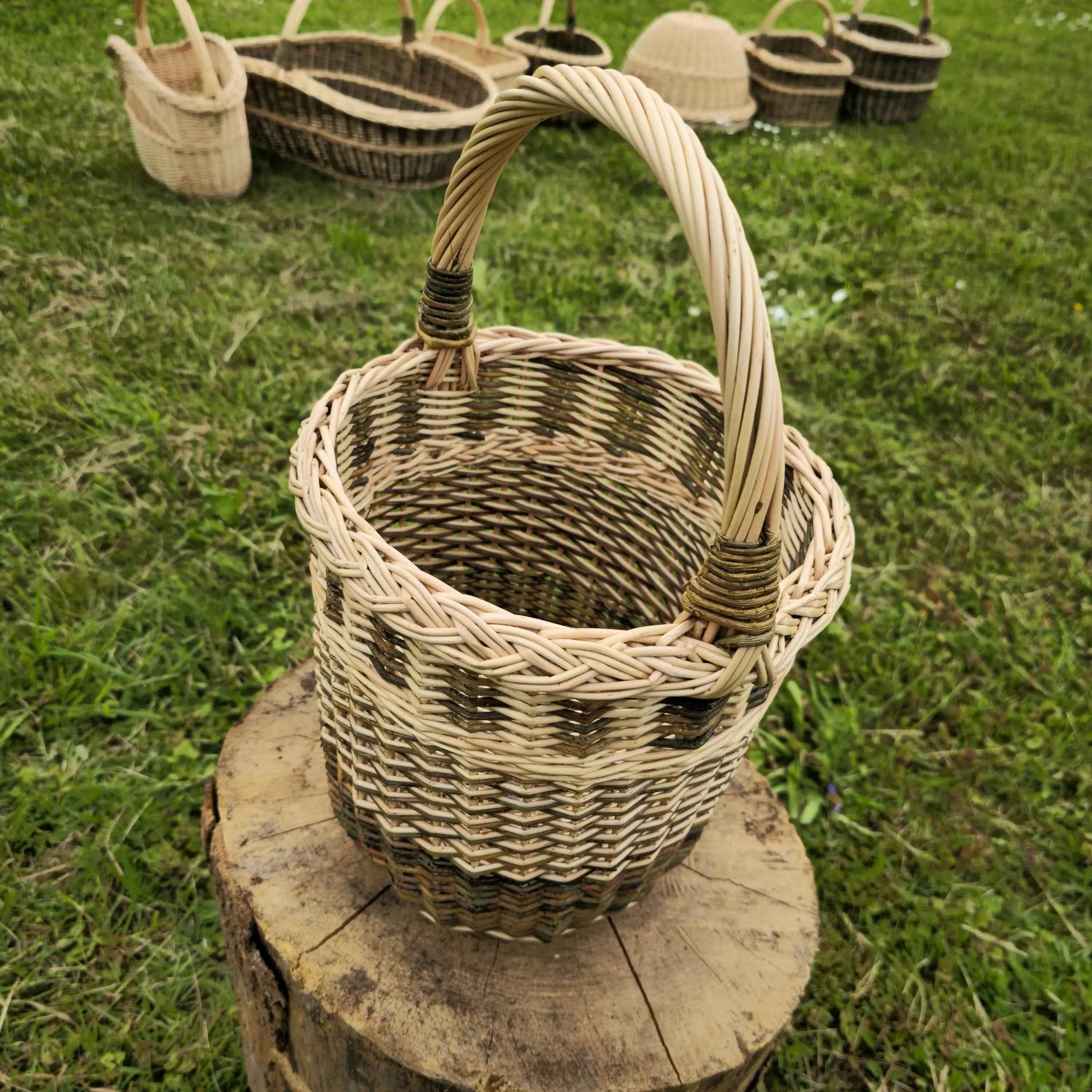 Wicker basket 010b - NaturelyWoven wicker - handmade