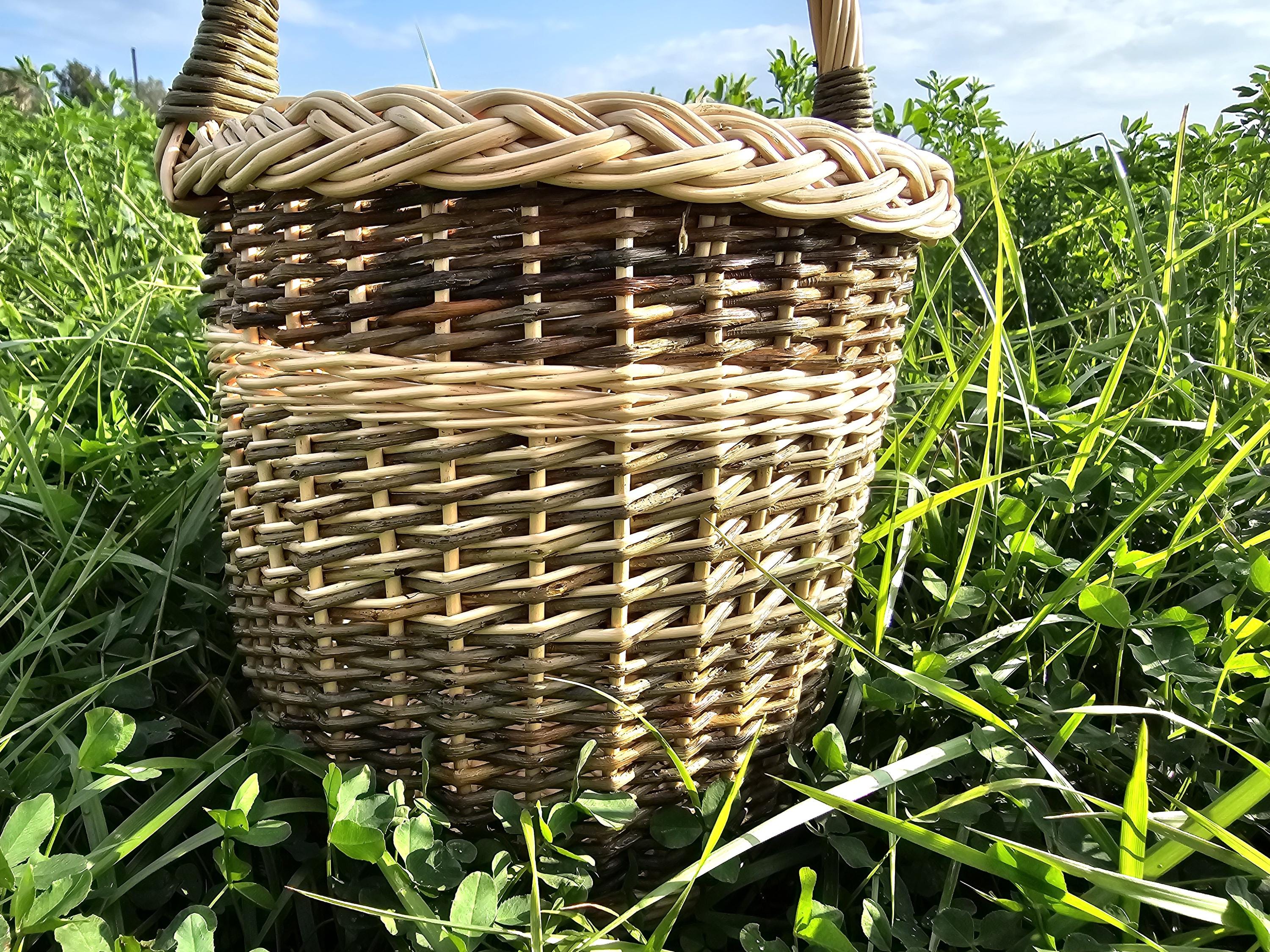 Aukšta sodo pintinė su rankena — vytelių pintinė, 8 nuotrauka