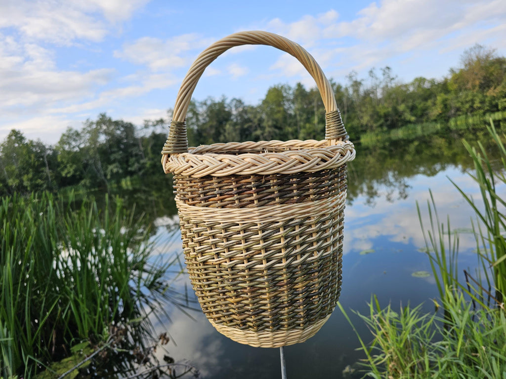 Aukšta sodo pintinė su rankena — vytelių pintinė, 15 nuotrauka