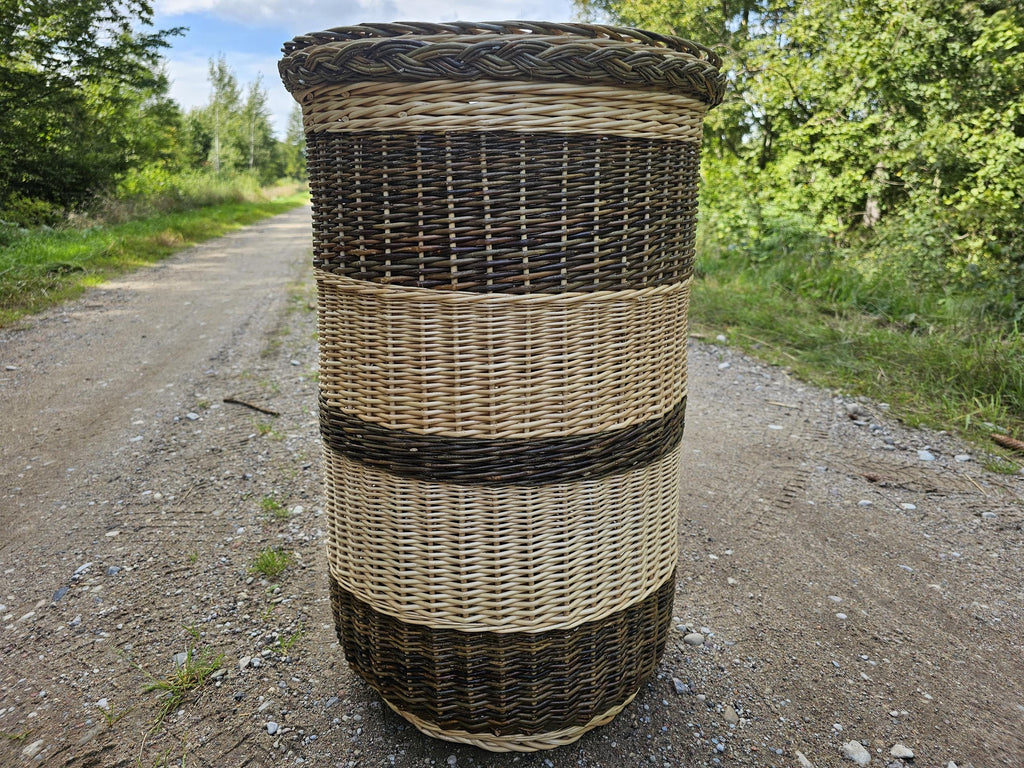 Skalbinių / taros pintinė su dangčiu — vytelių pintinė, 9 nuotrauka