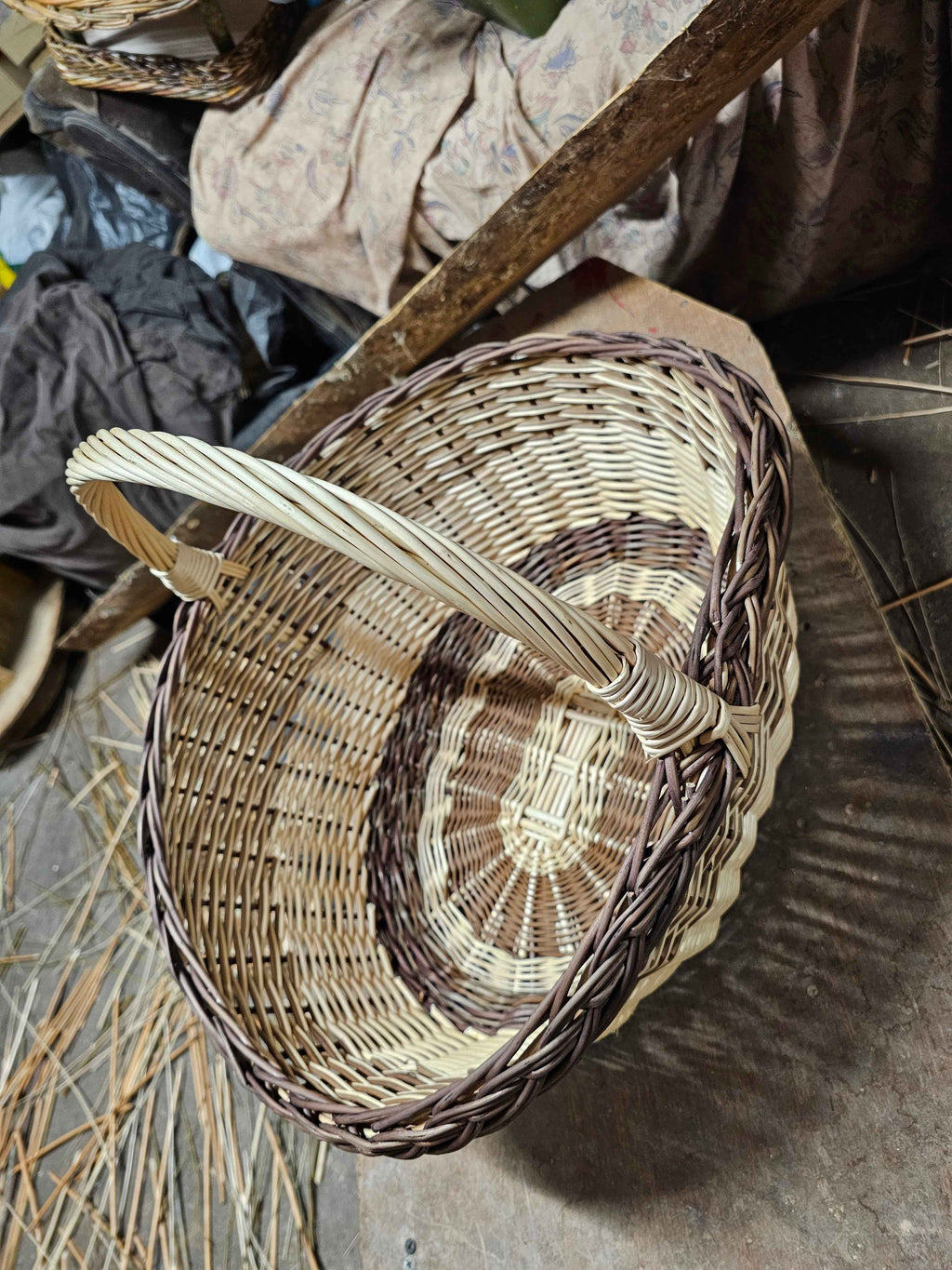 Wicker basket 045b - NaturelyWoven wicker - handmade
