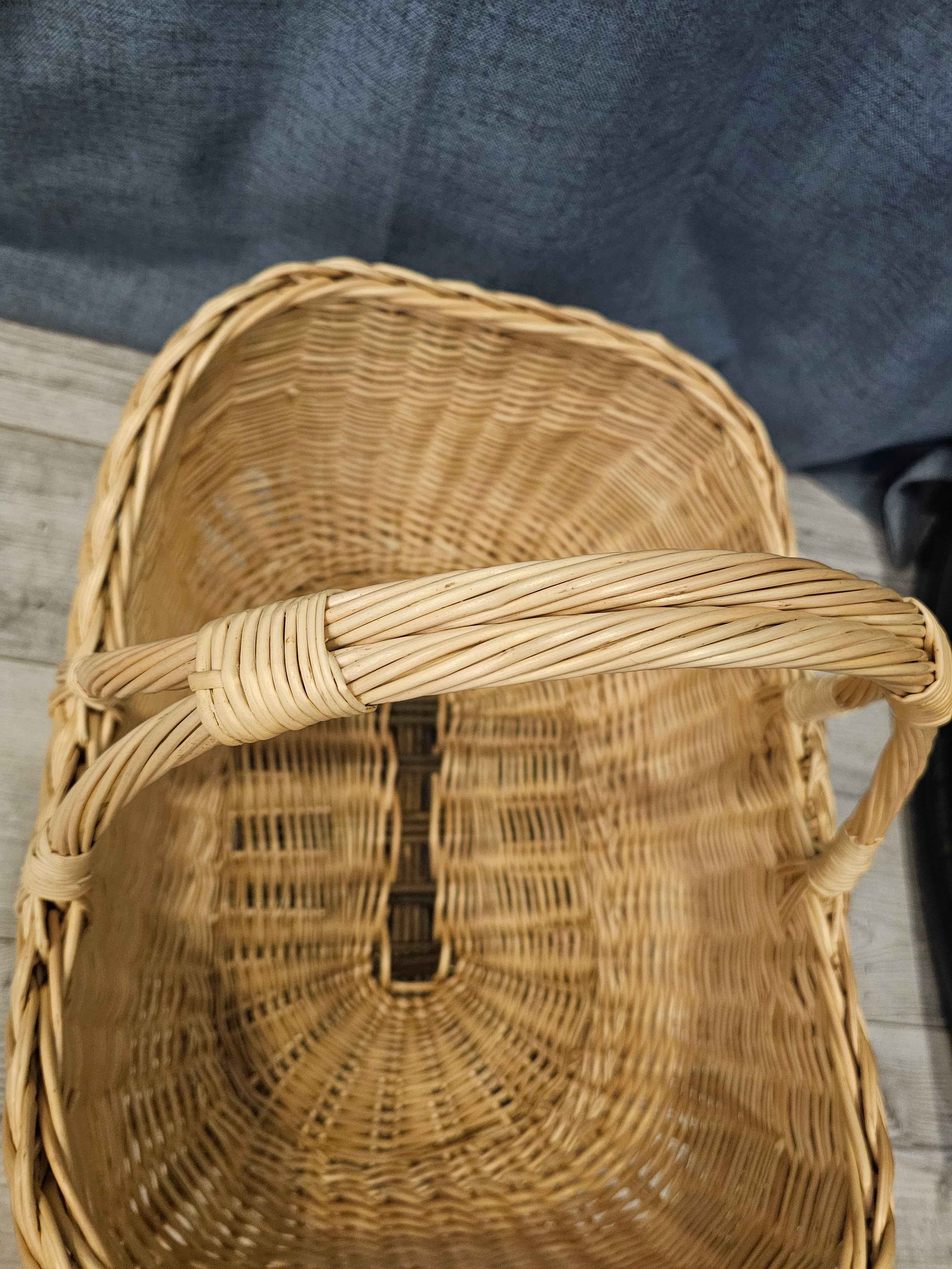 Wicker basket 016r - NaturelyWoven wicker - handmade