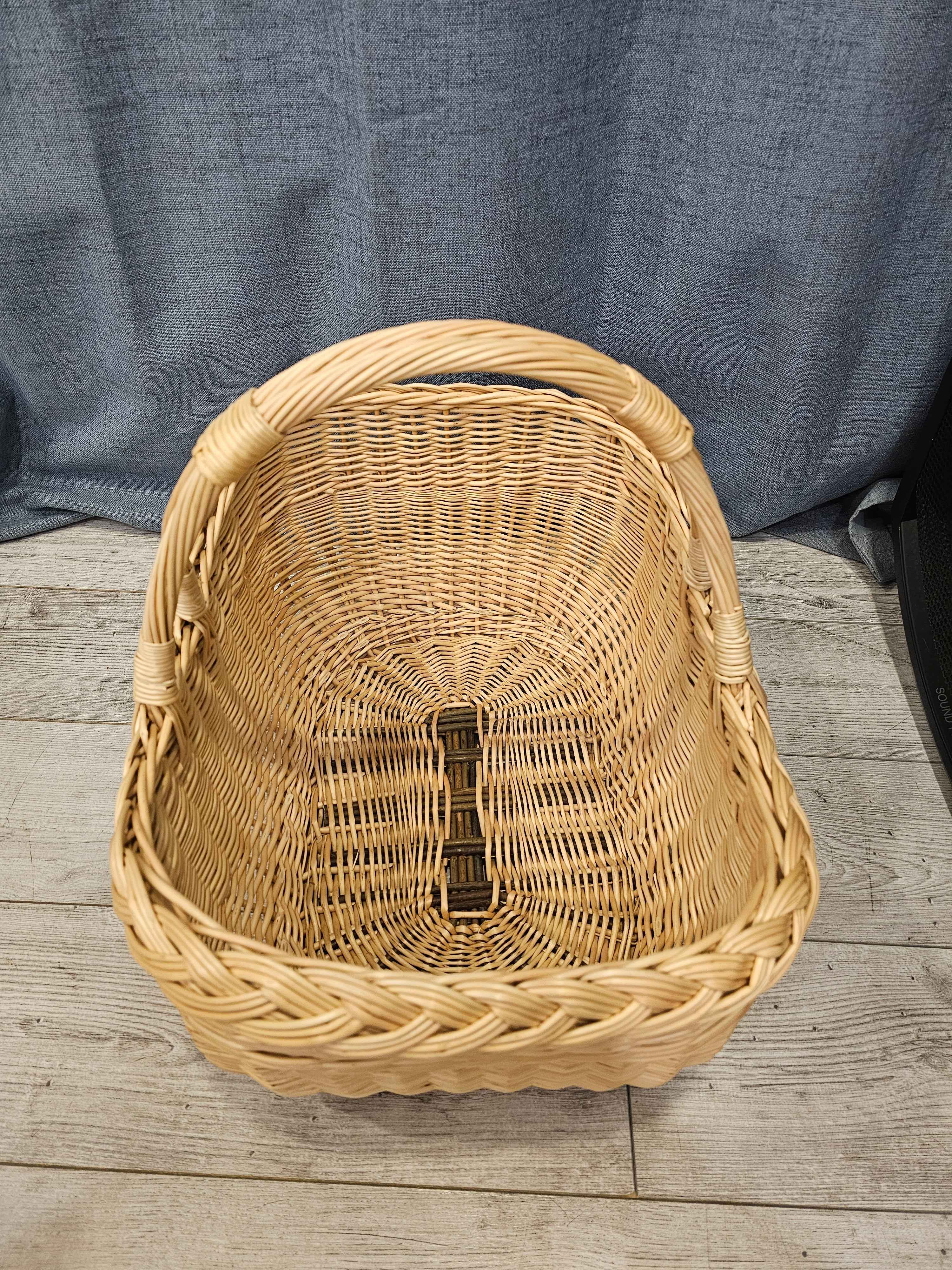 Wicker basket 016r - NaturelyWoven wicker - handmade