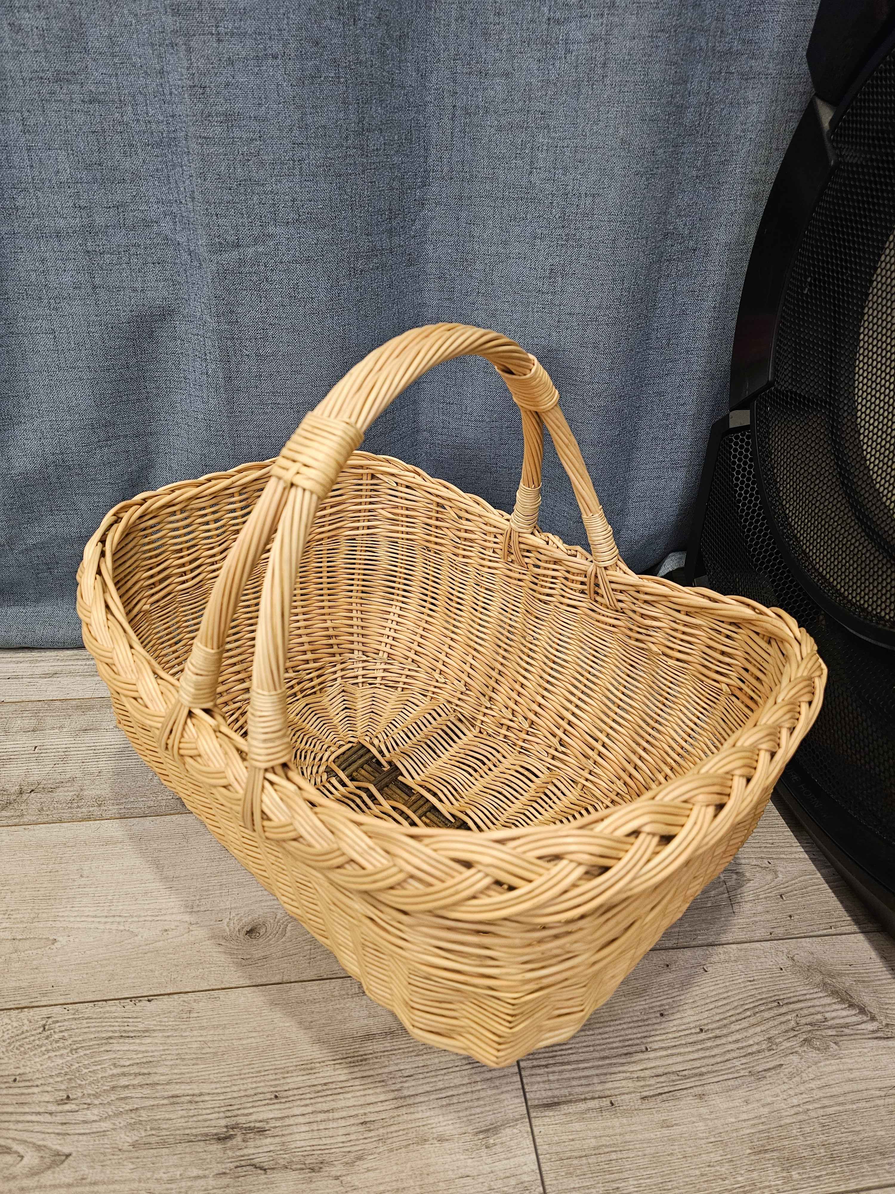 Wicker basket 016r - NaturelyWoven wicker - handmade