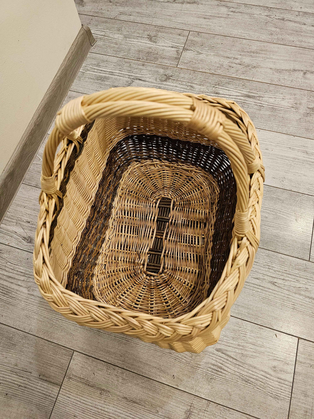 Wicker basket 019r - NaturelyWoven wicker - handmade