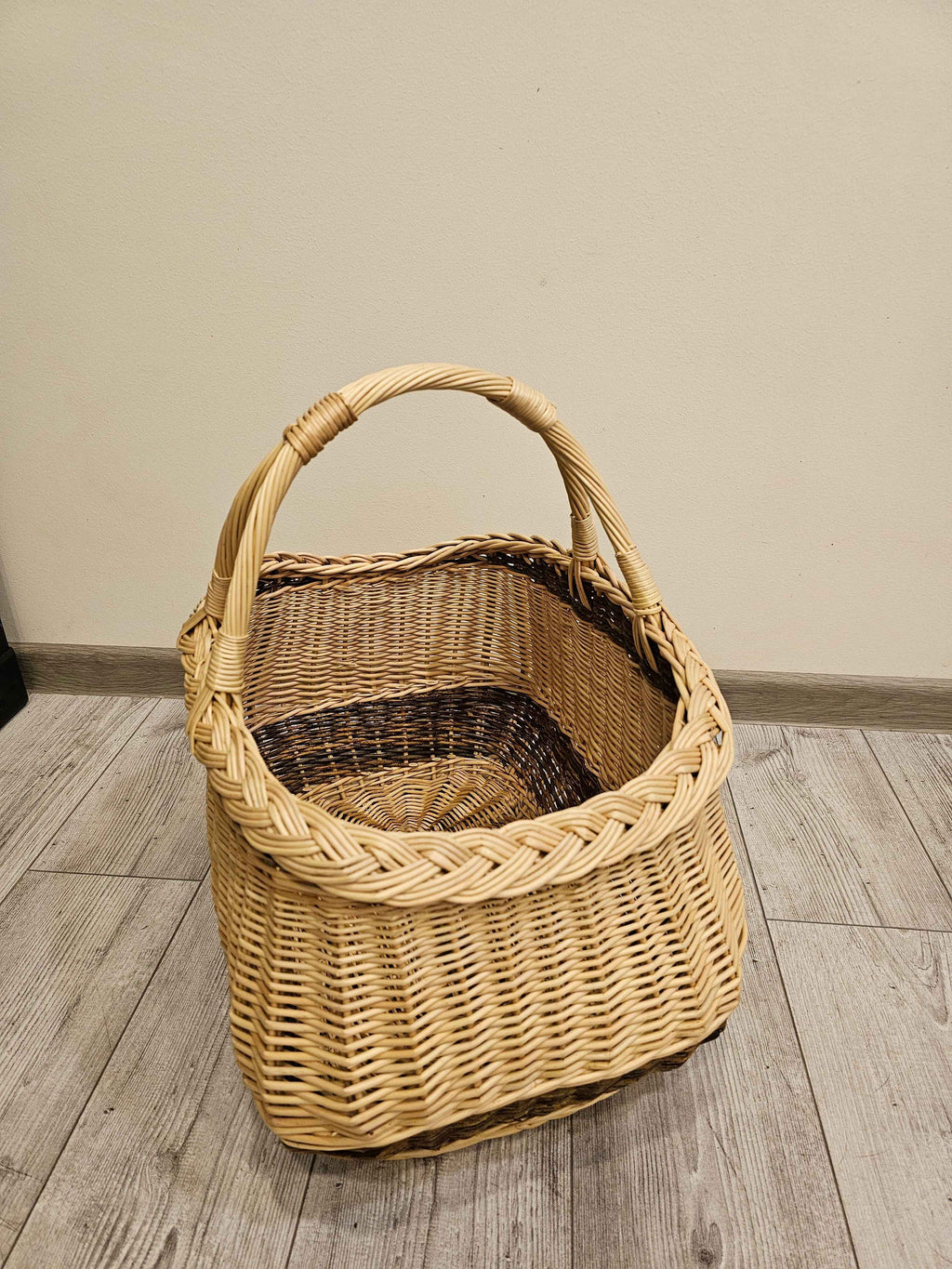 Wicker basket 019r - NaturelyWoven wicker - handmade