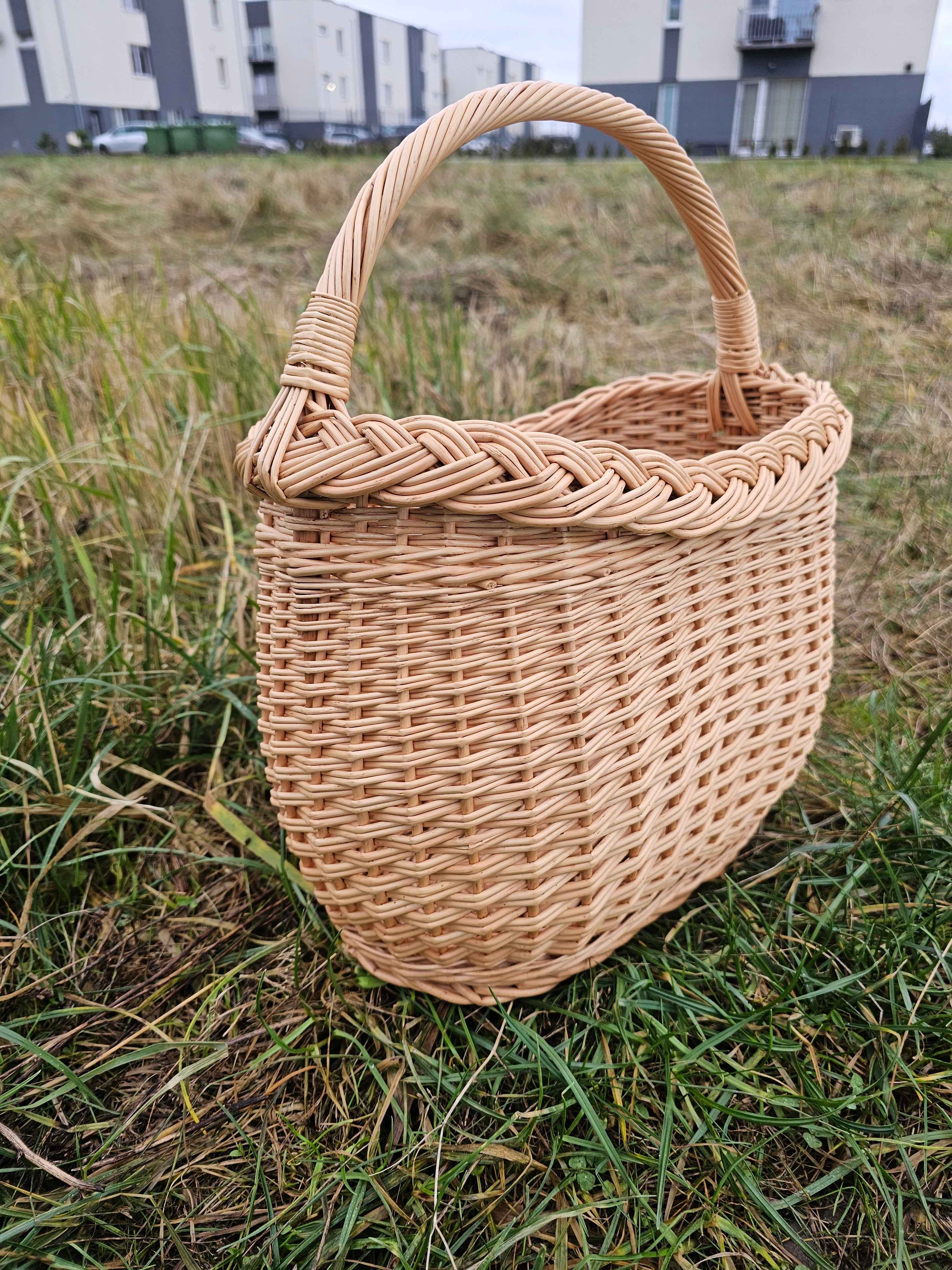 Wicker basket 024r - NaturelyWoven wicker - handmade