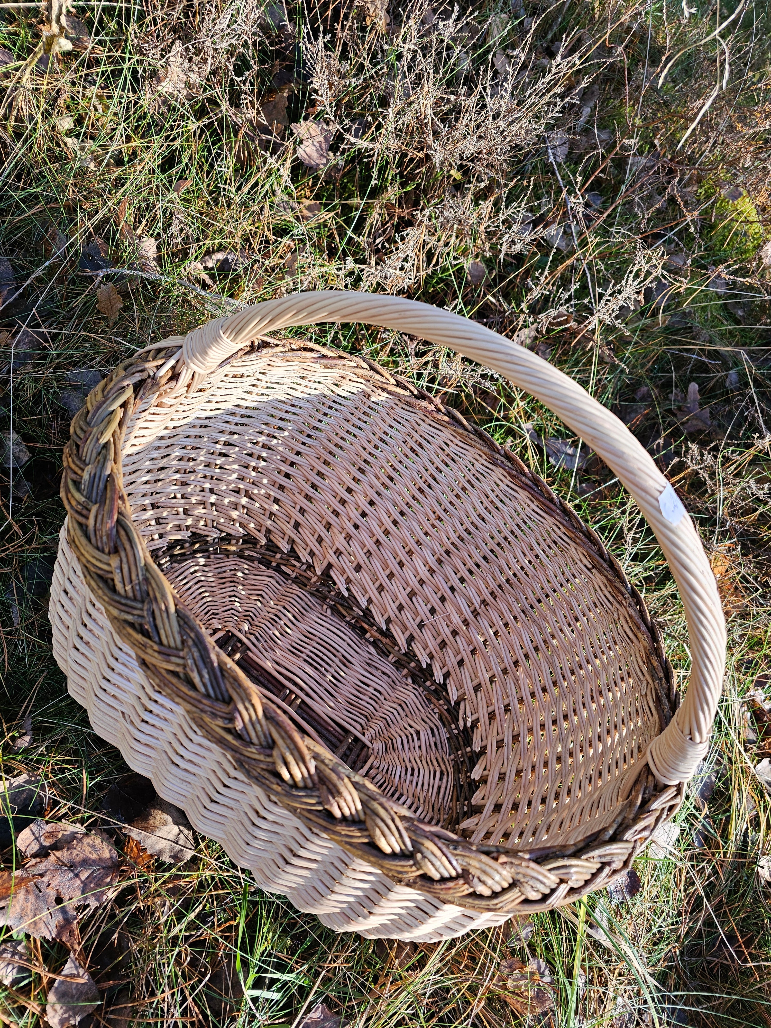 Wicker basket 031r - NaturelyWoven