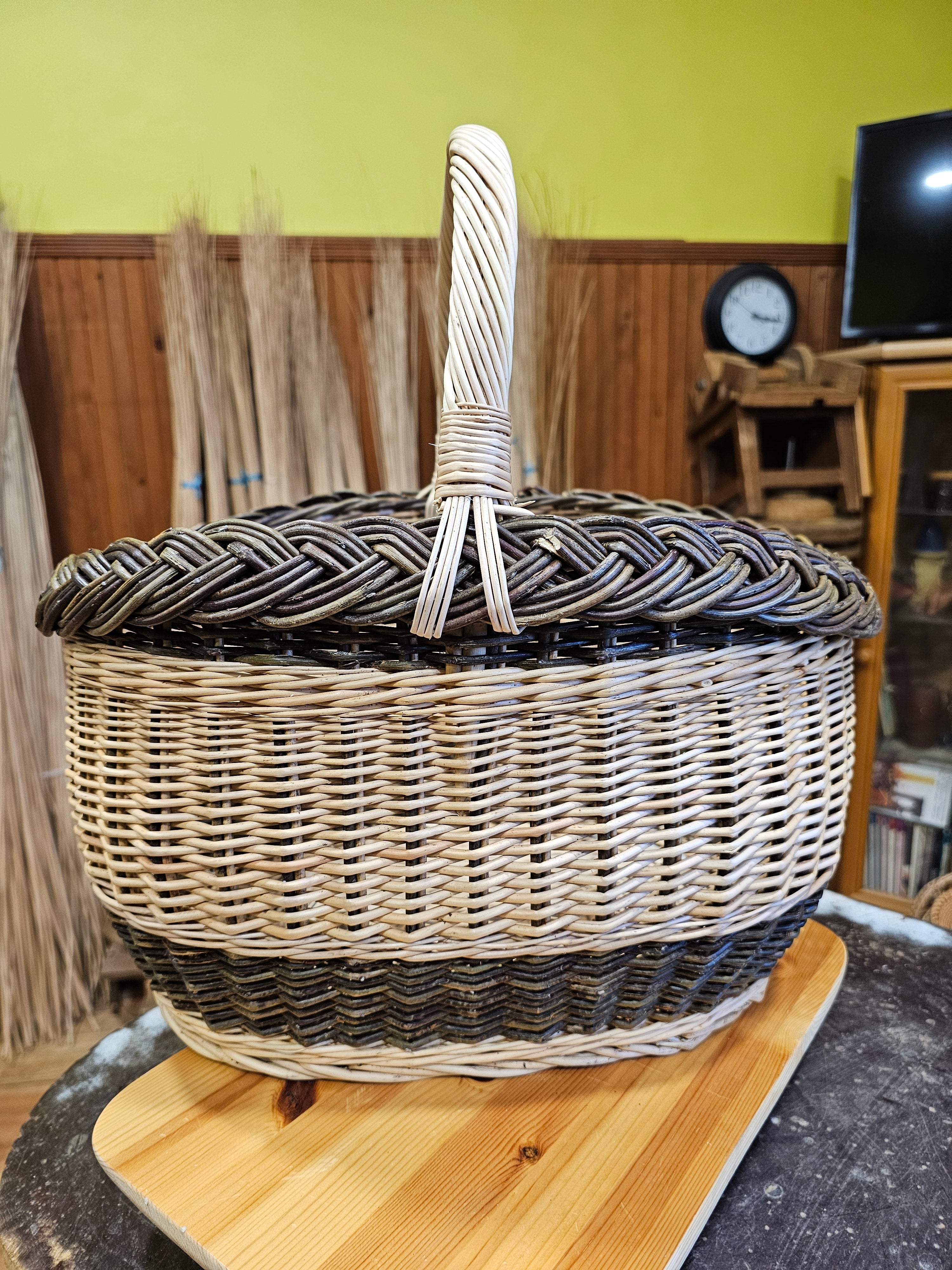 Wicker basket 040r - NaturelyWoven
