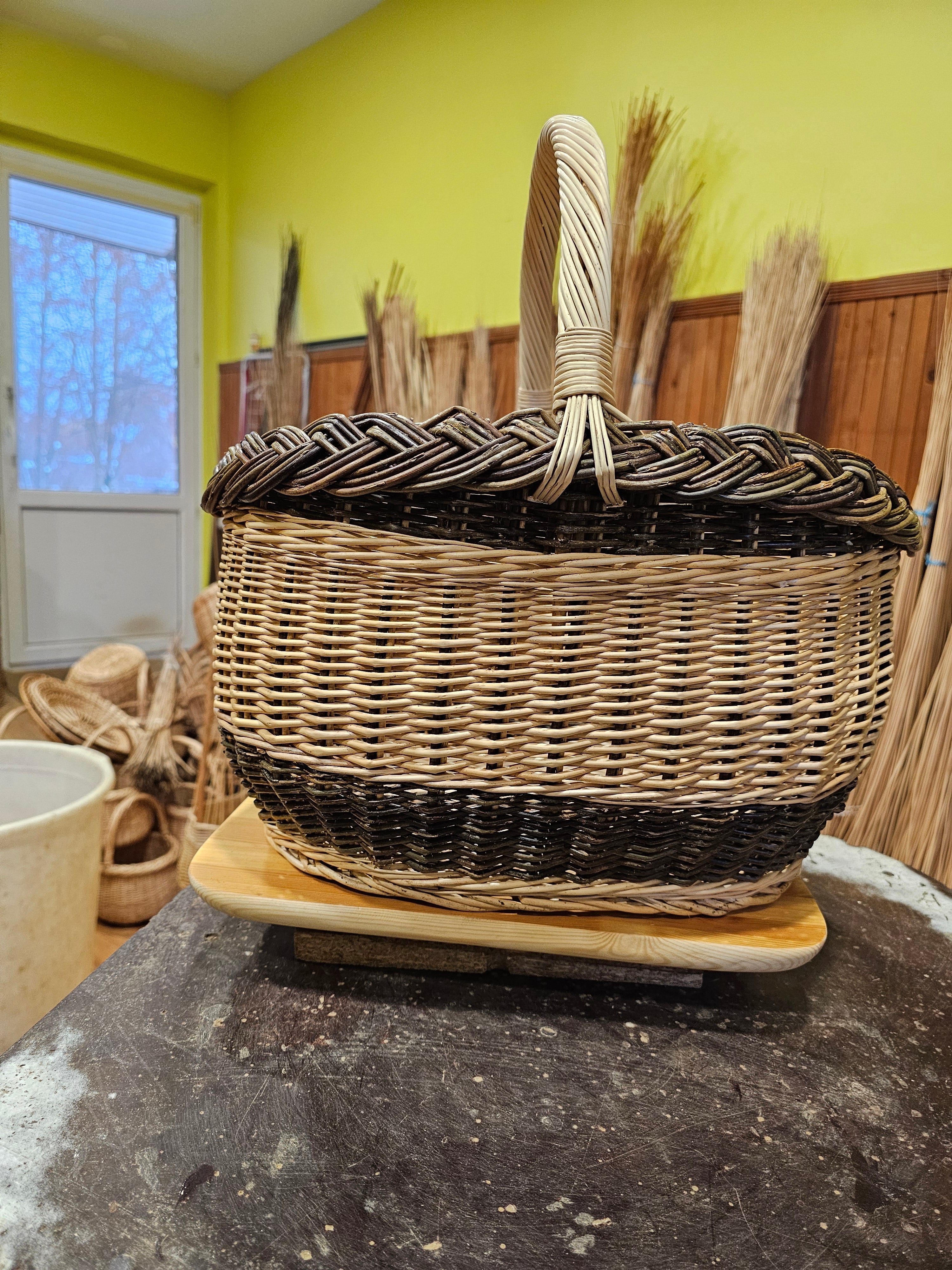 Wicker basket 040r - NaturelyWoven