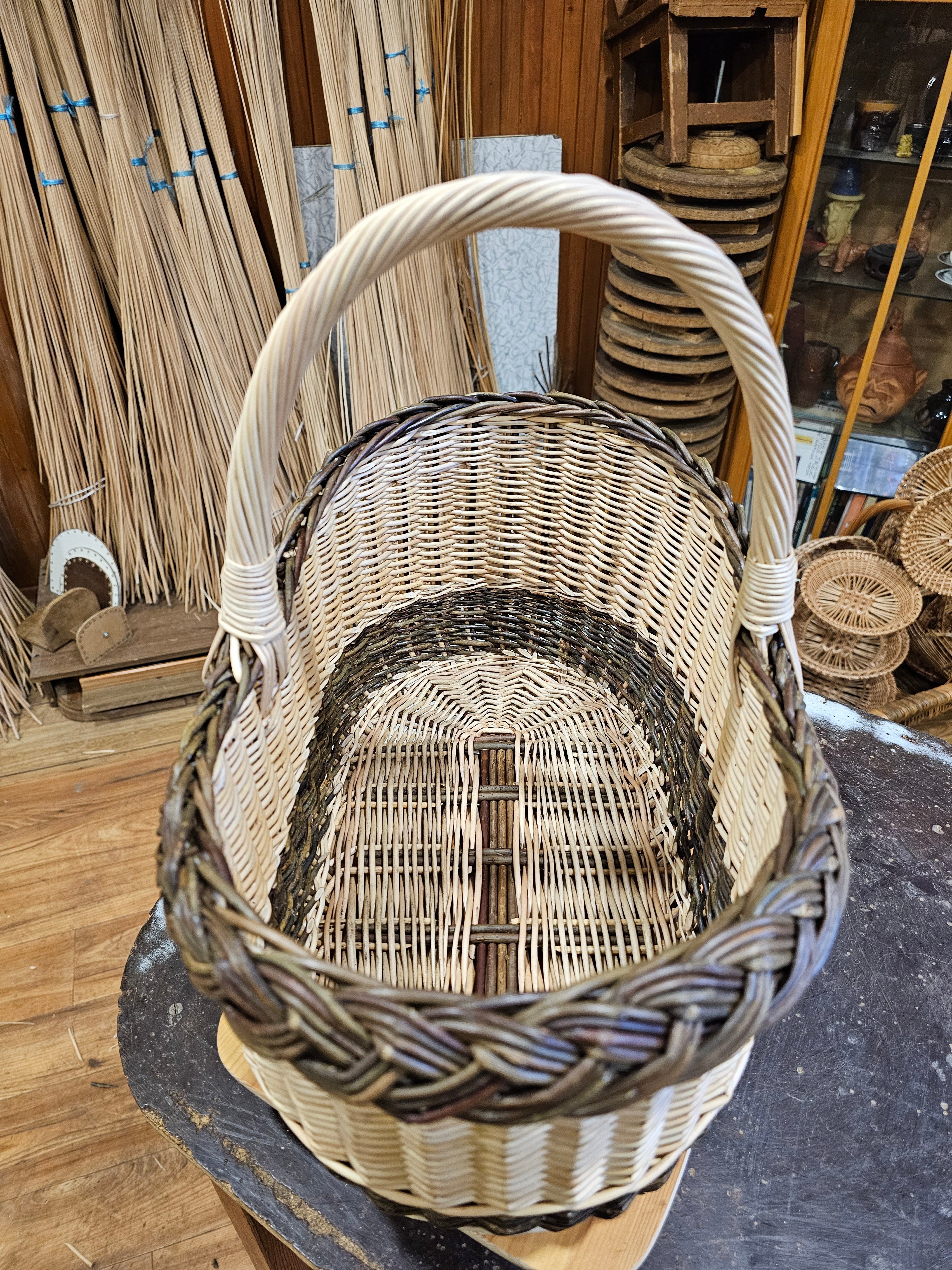 Wicker basket 041r - NaturelyWoven