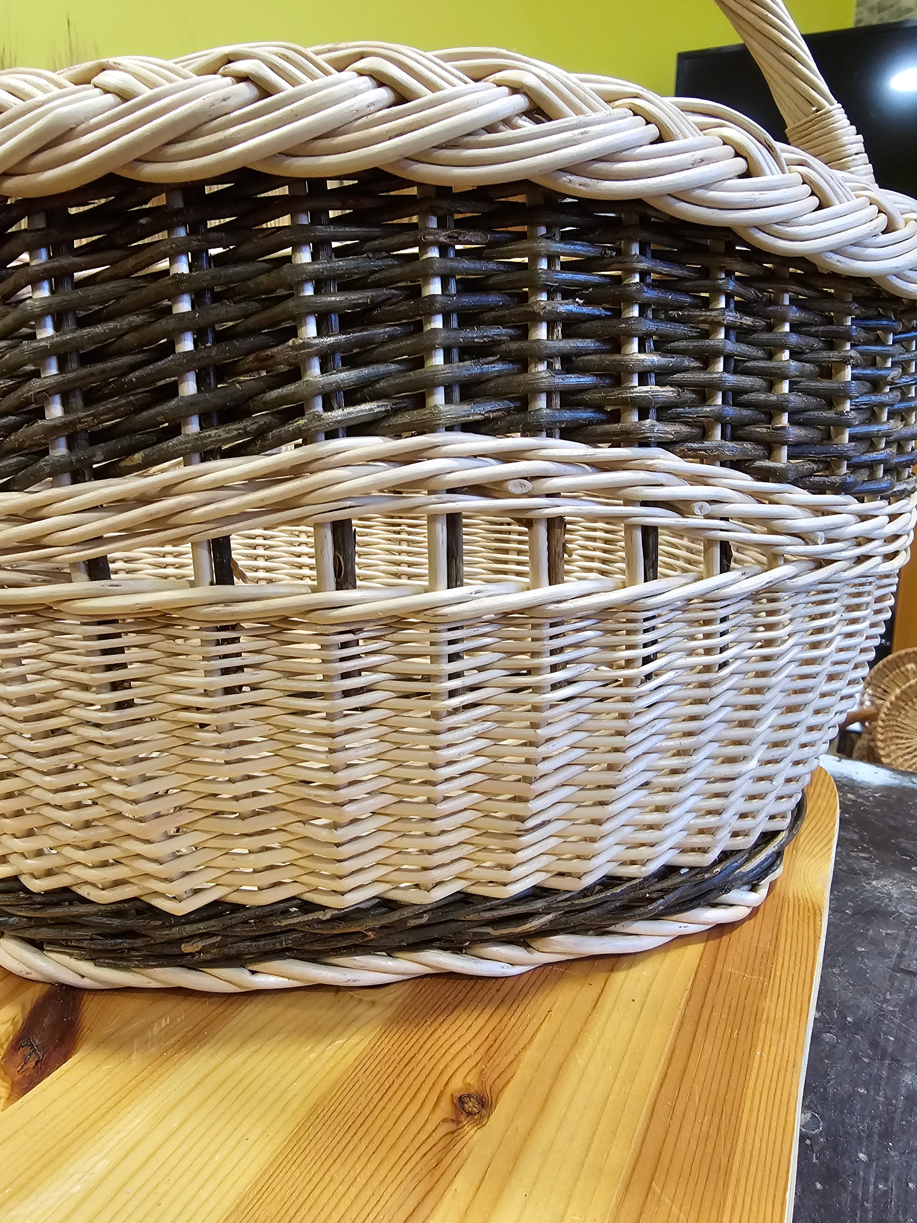 Wicker basket 042r - NaturelyWoven