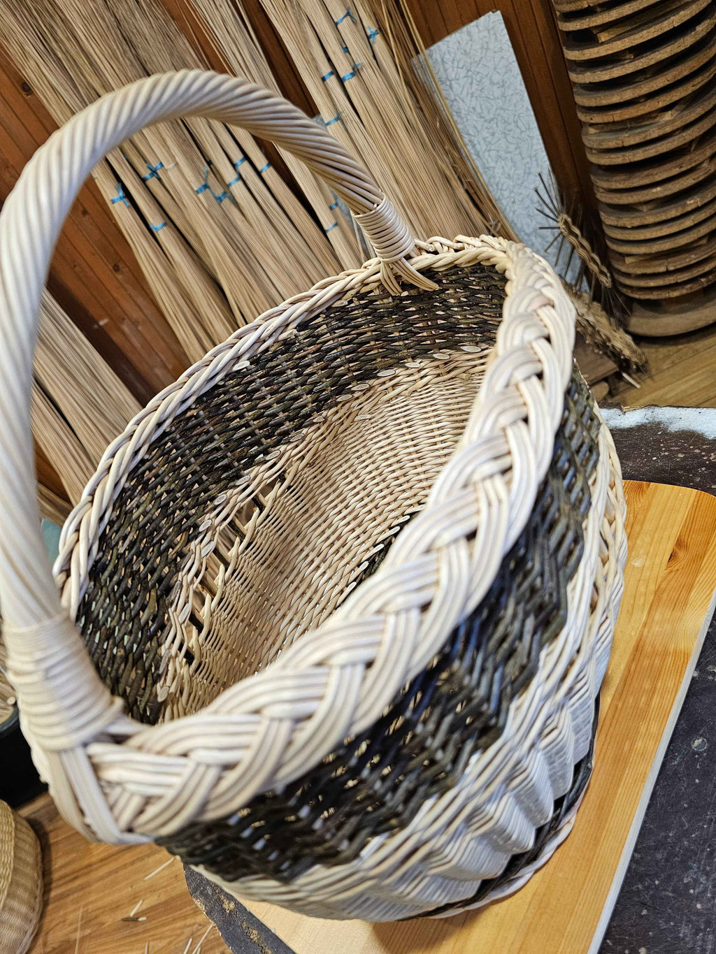 Wicker basket 042r - NaturelyWoven wicker - handmade