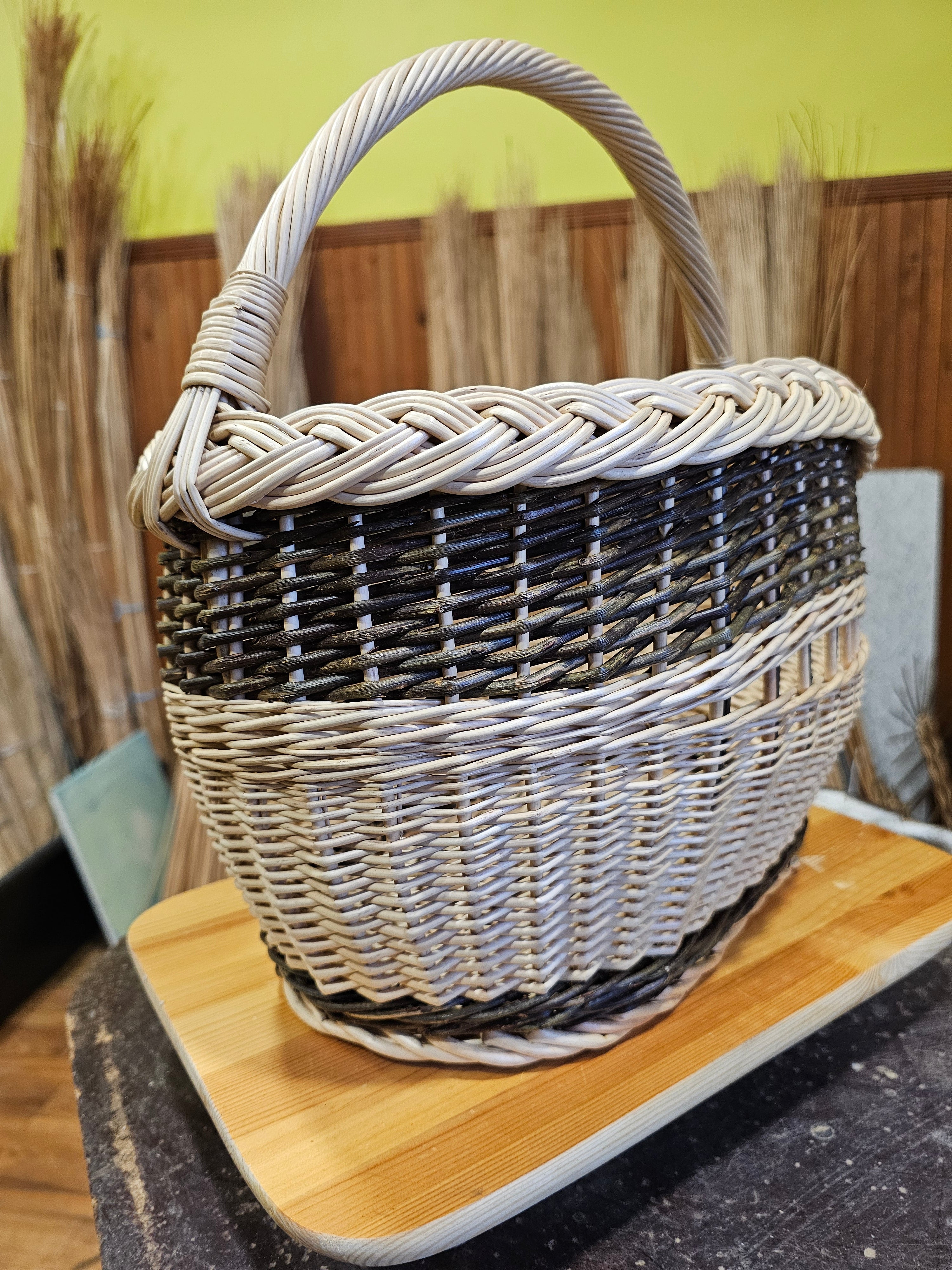Wicker basket 042r - NaturelyWoven
