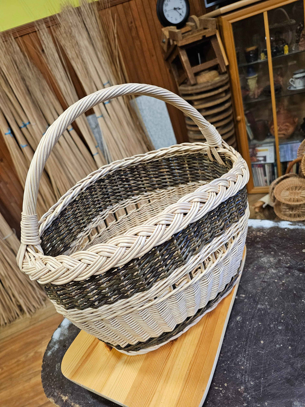 Wicker basket 042r - NaturelyWoven wicker - handmade
