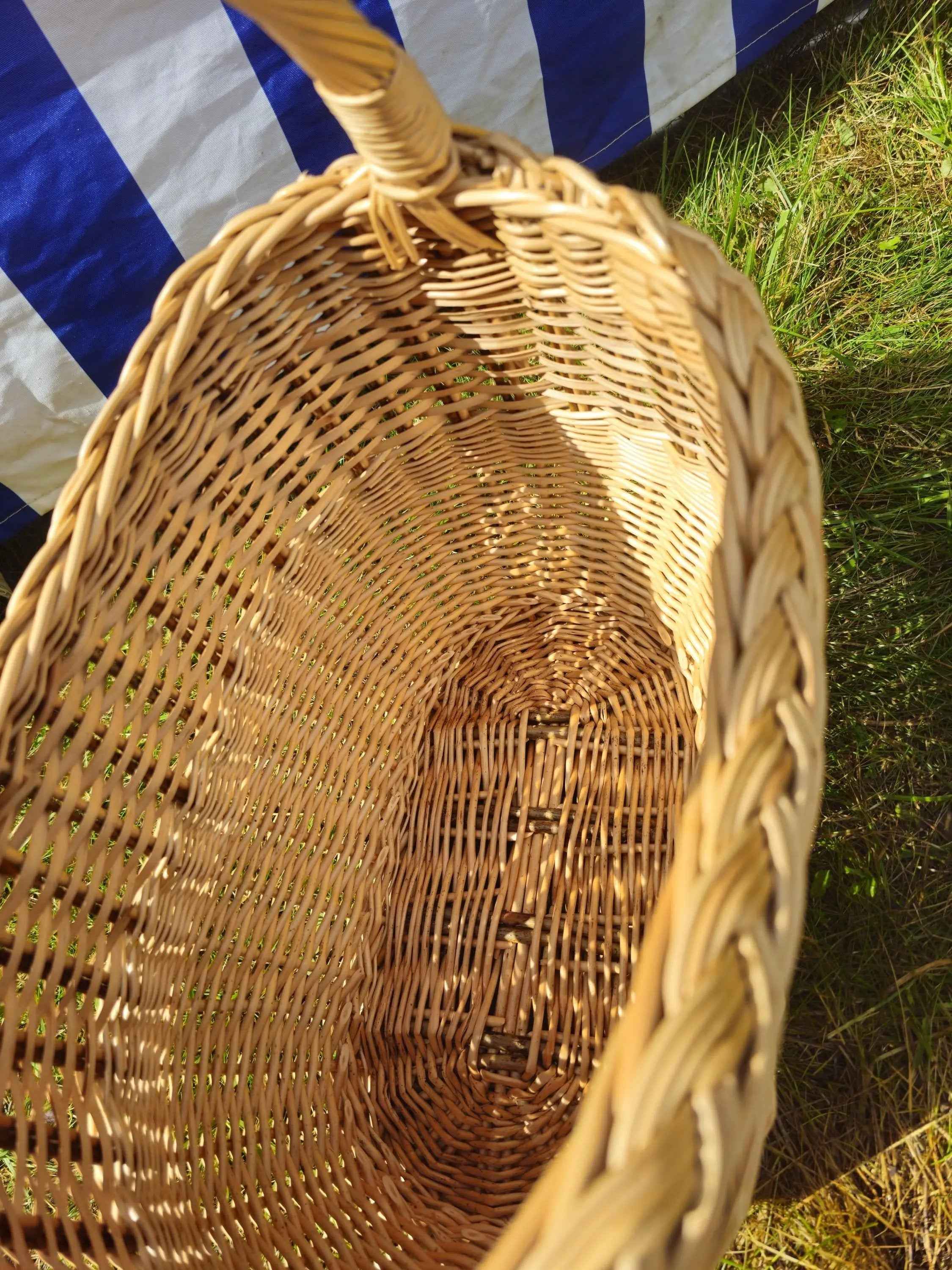 Wicker basket 021r - NaturelyWoven wicker - handmade