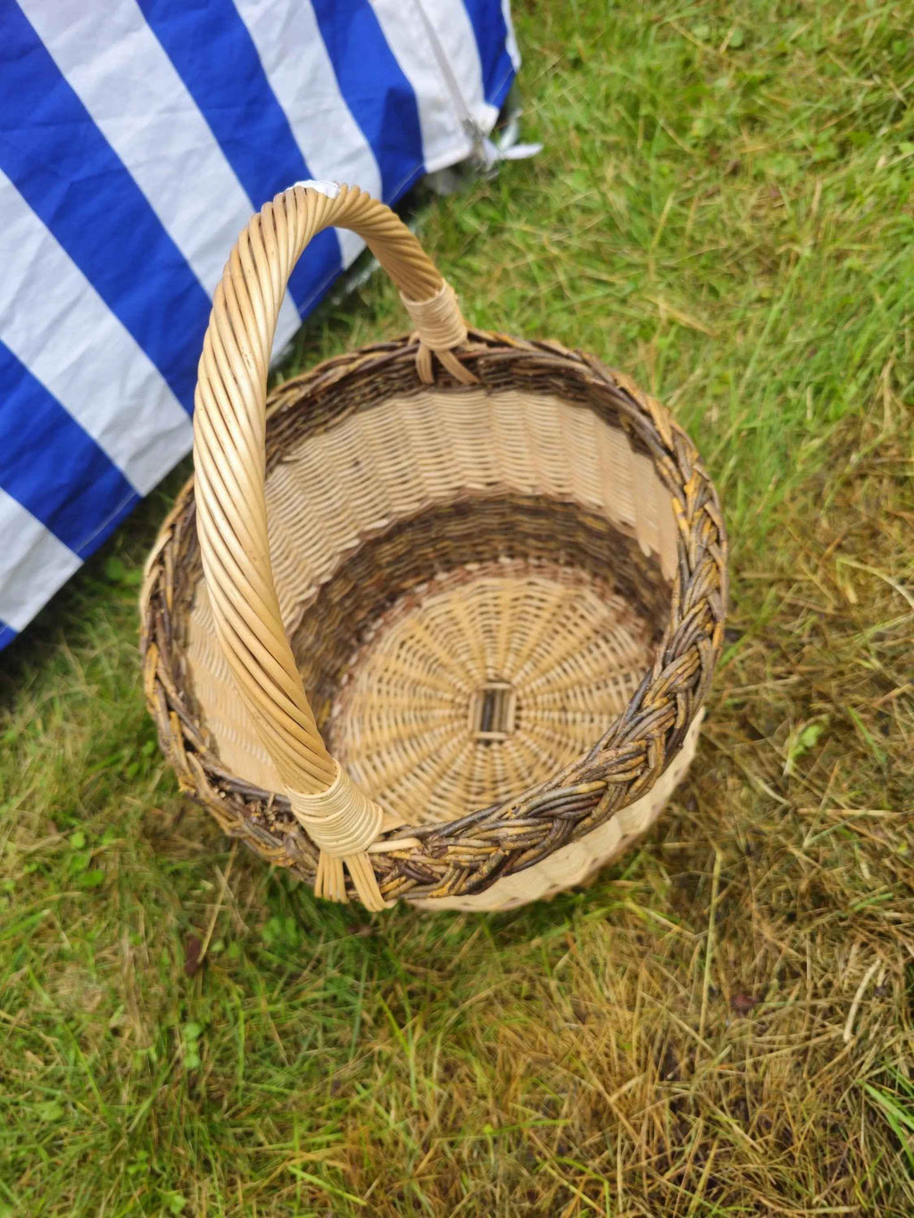 Wicker basket 023r - NaturelyWoven wicker - handmade