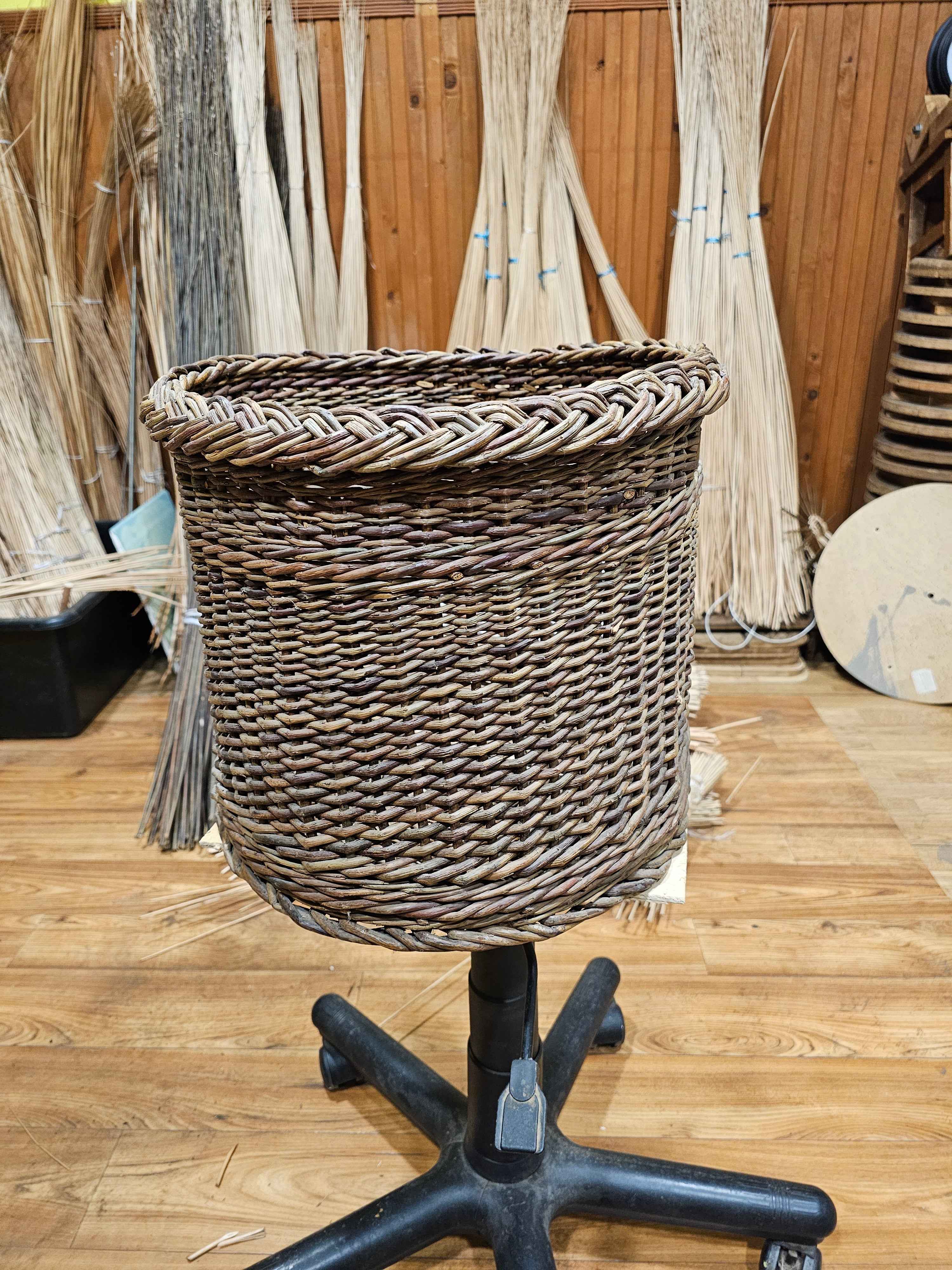 Wicker flower pot 043r - NaturelyWoven wicker - handmade