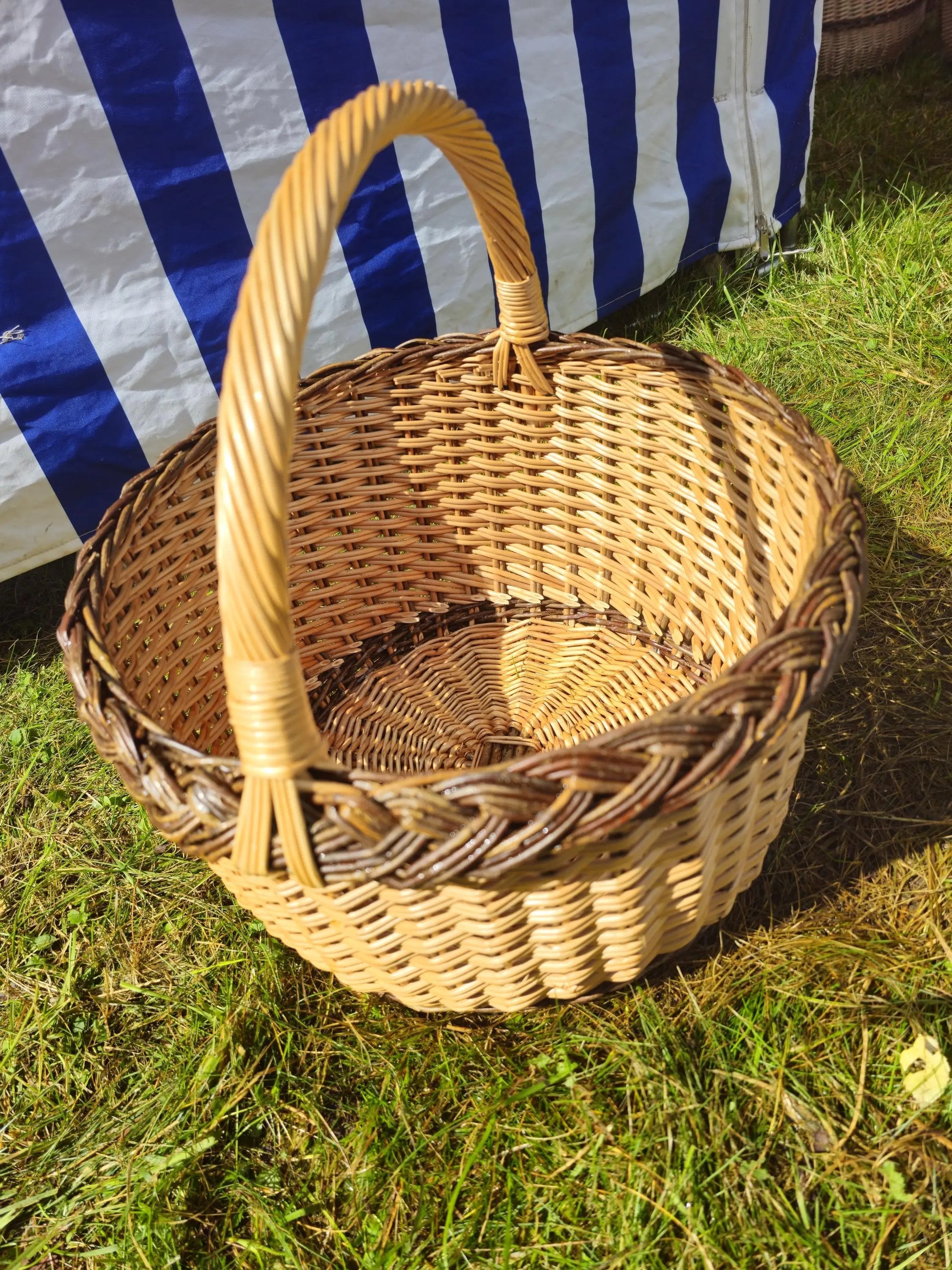 Wicker Mushroom Basket – Handwoven Willow Basket with Braided Rim for Foraging - NaturelyWoven