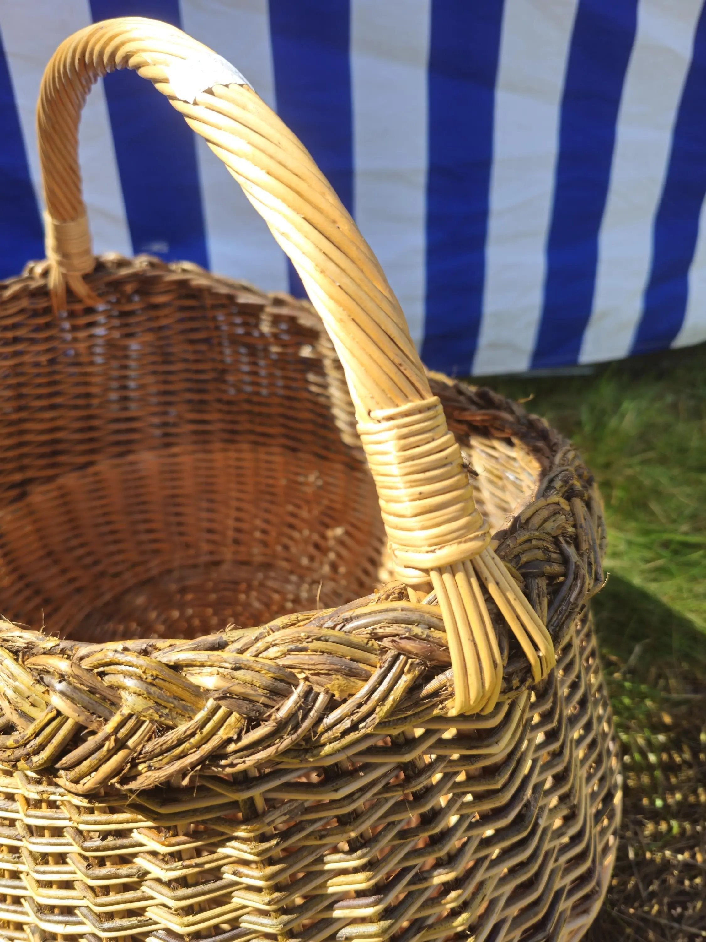 Handwoven Willow Mushroom Foraging Basket - NaturelyWoven